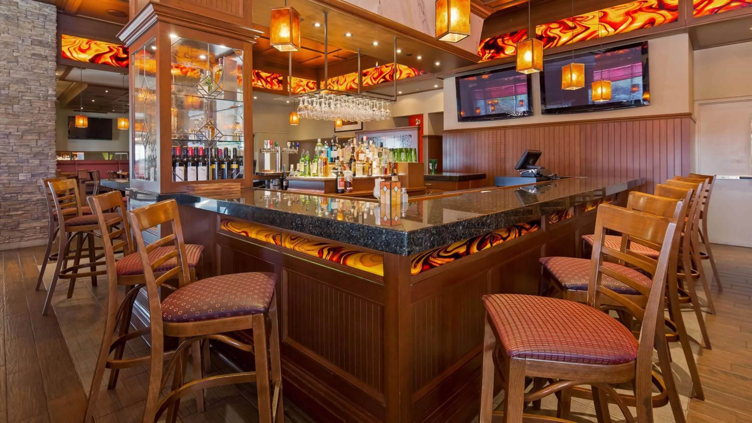 Restaurant/places to eat in Best Western Plus Lamplighter Inn & Conference Centre