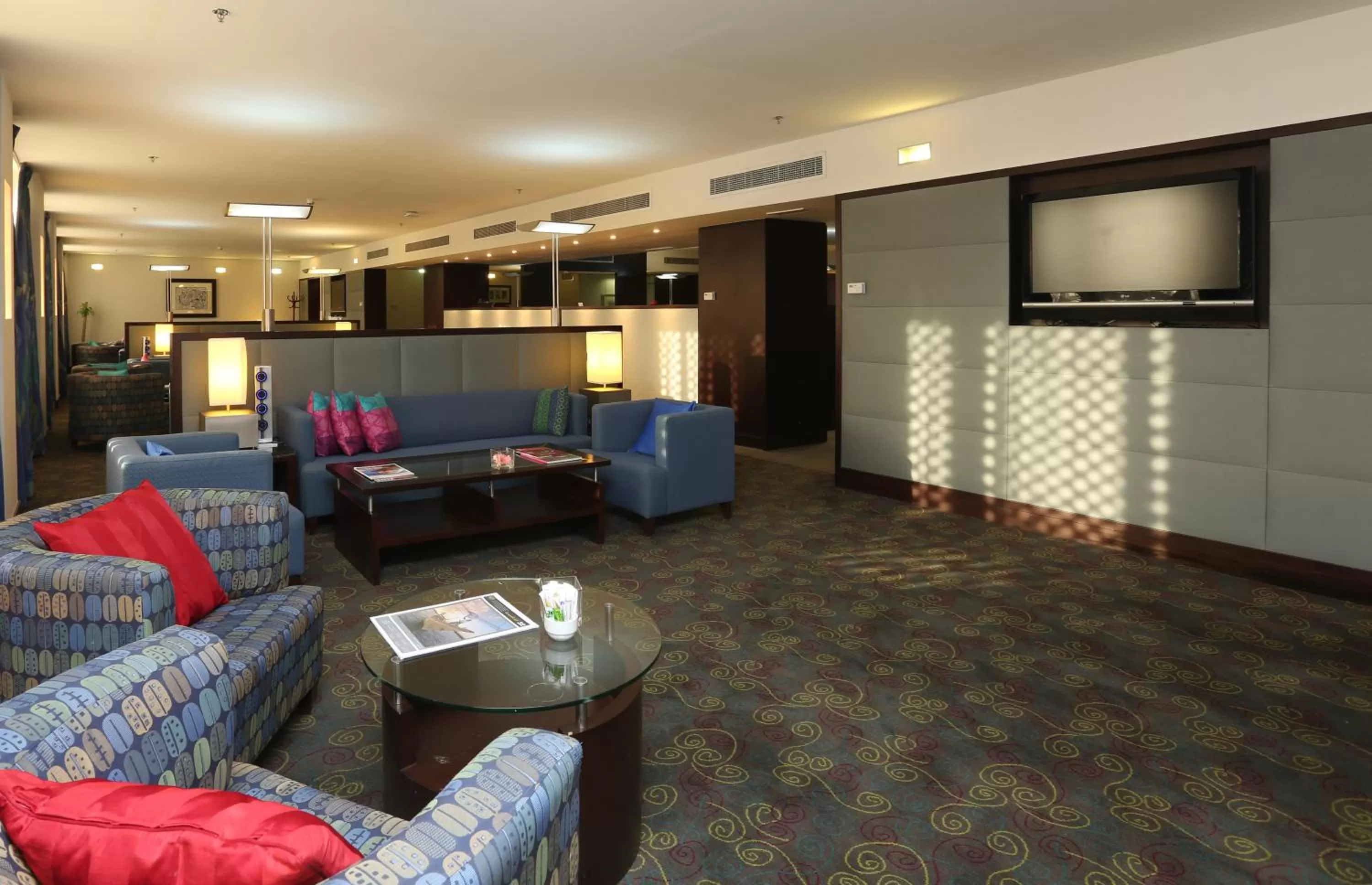 Restaurant/places to eat, Lobby/Reception in Radisson Blu Hotel, Riyadh