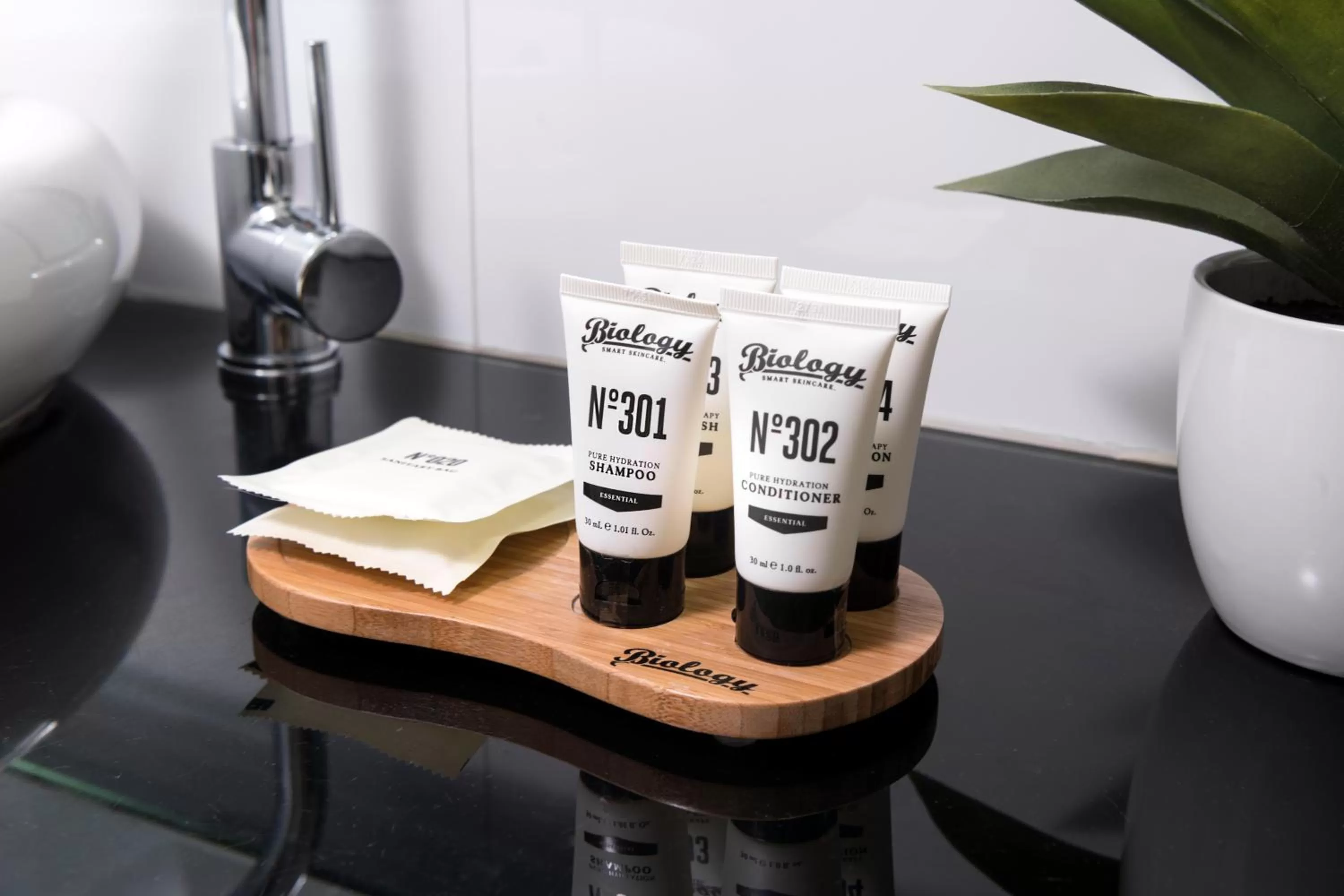 Bathroom in Grand Hotel and Apartments Townsville