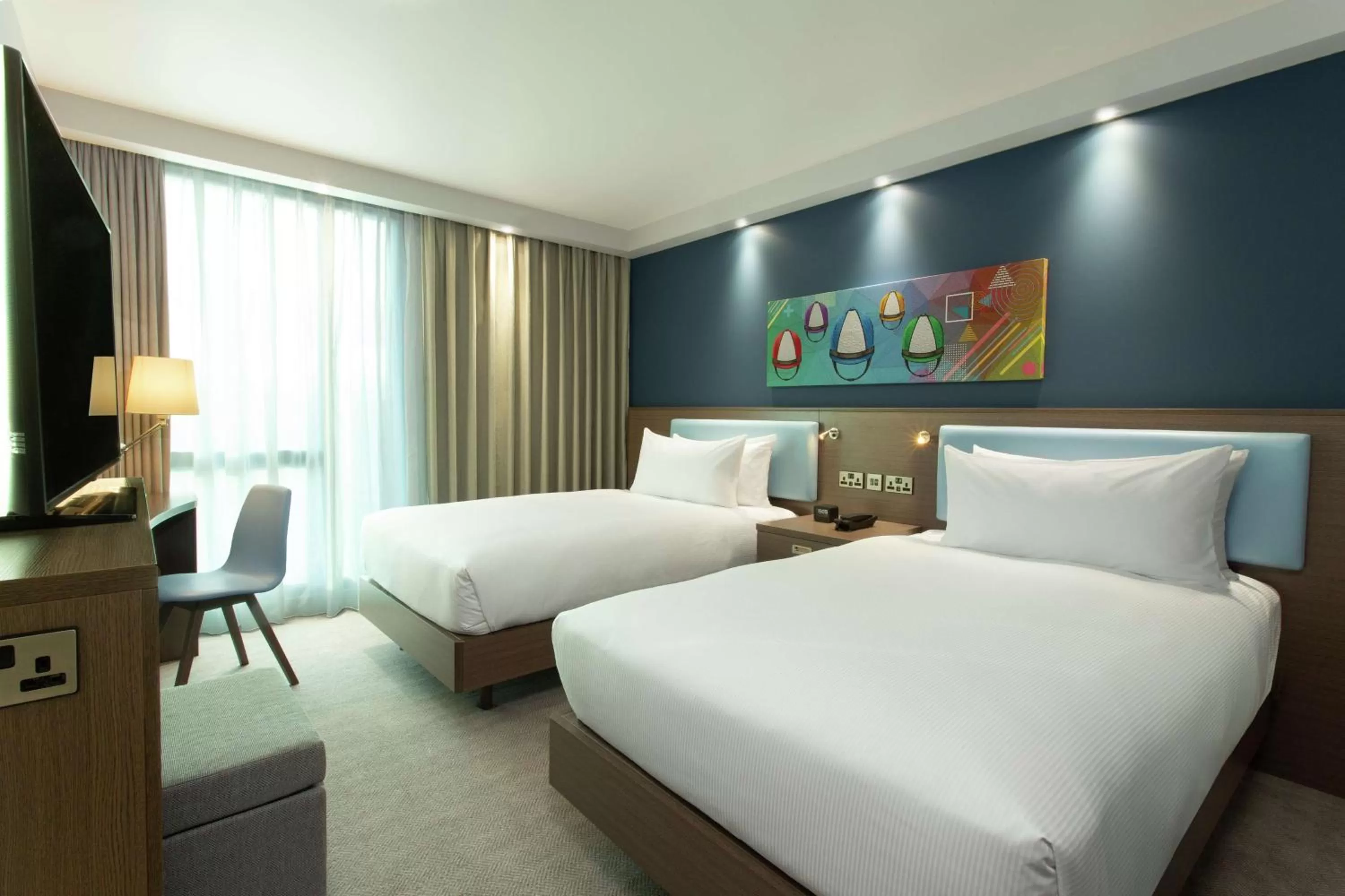 Bed in Hampton By Hilton Hamilton Park