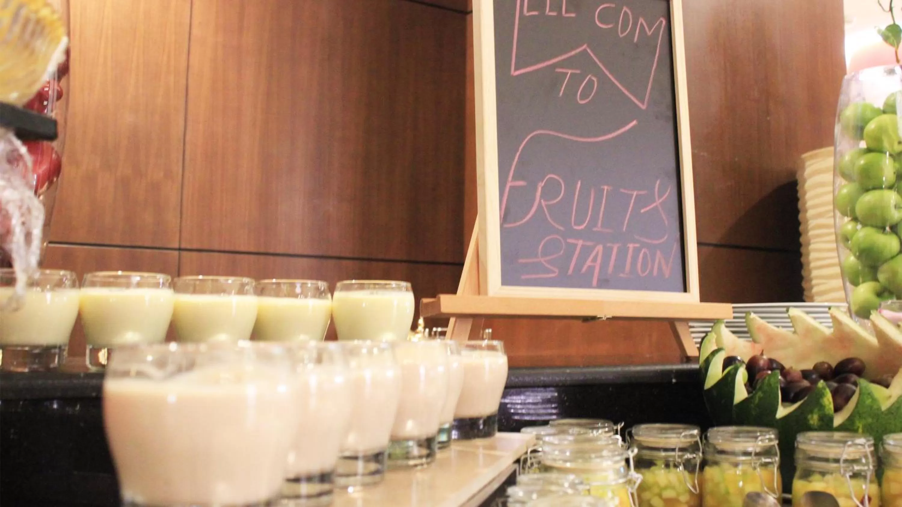 Breakfast in Crowne Plaza Madinah by IHG