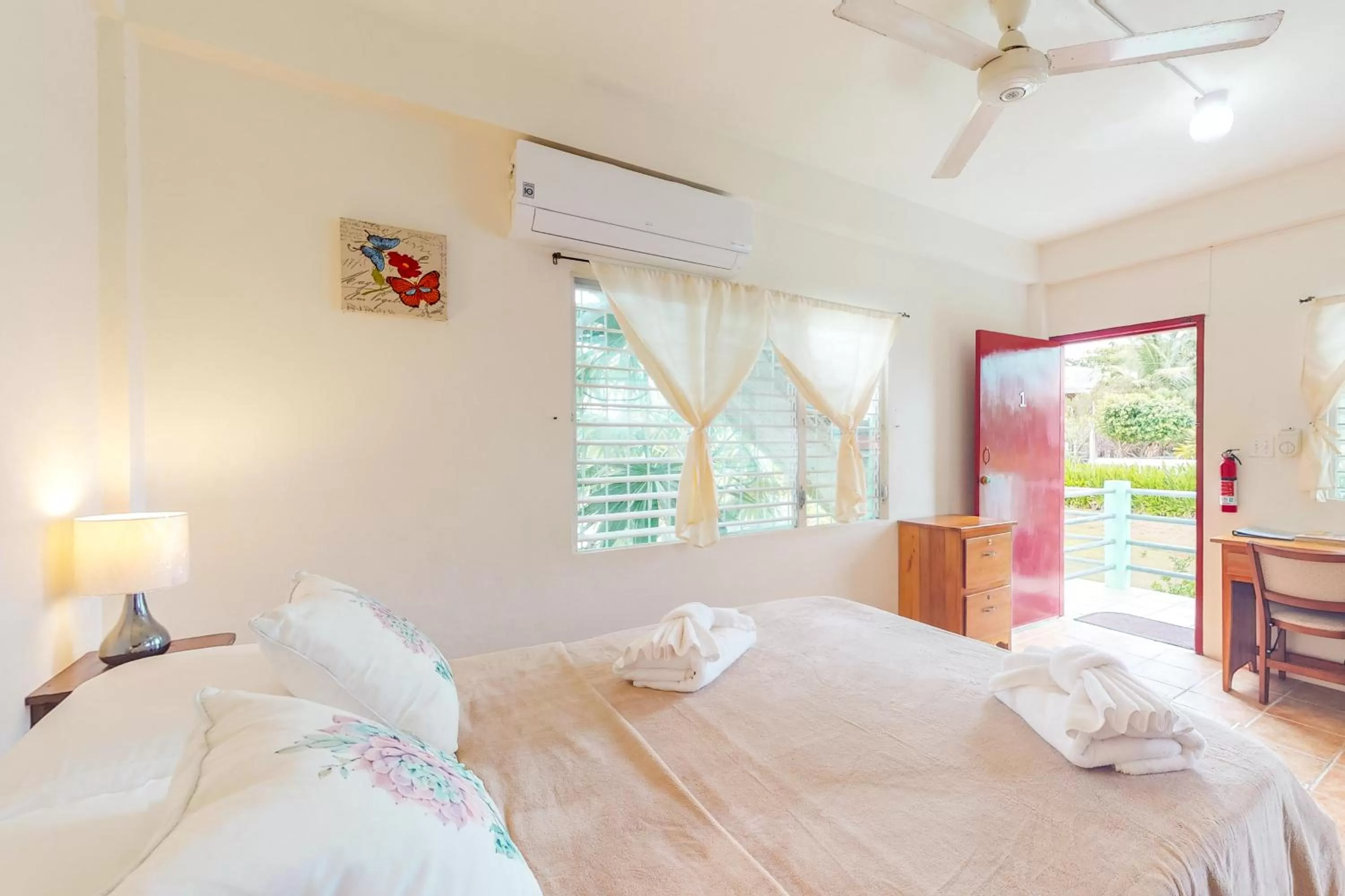 Bed in Palmetto#1 @ Island Cabanas