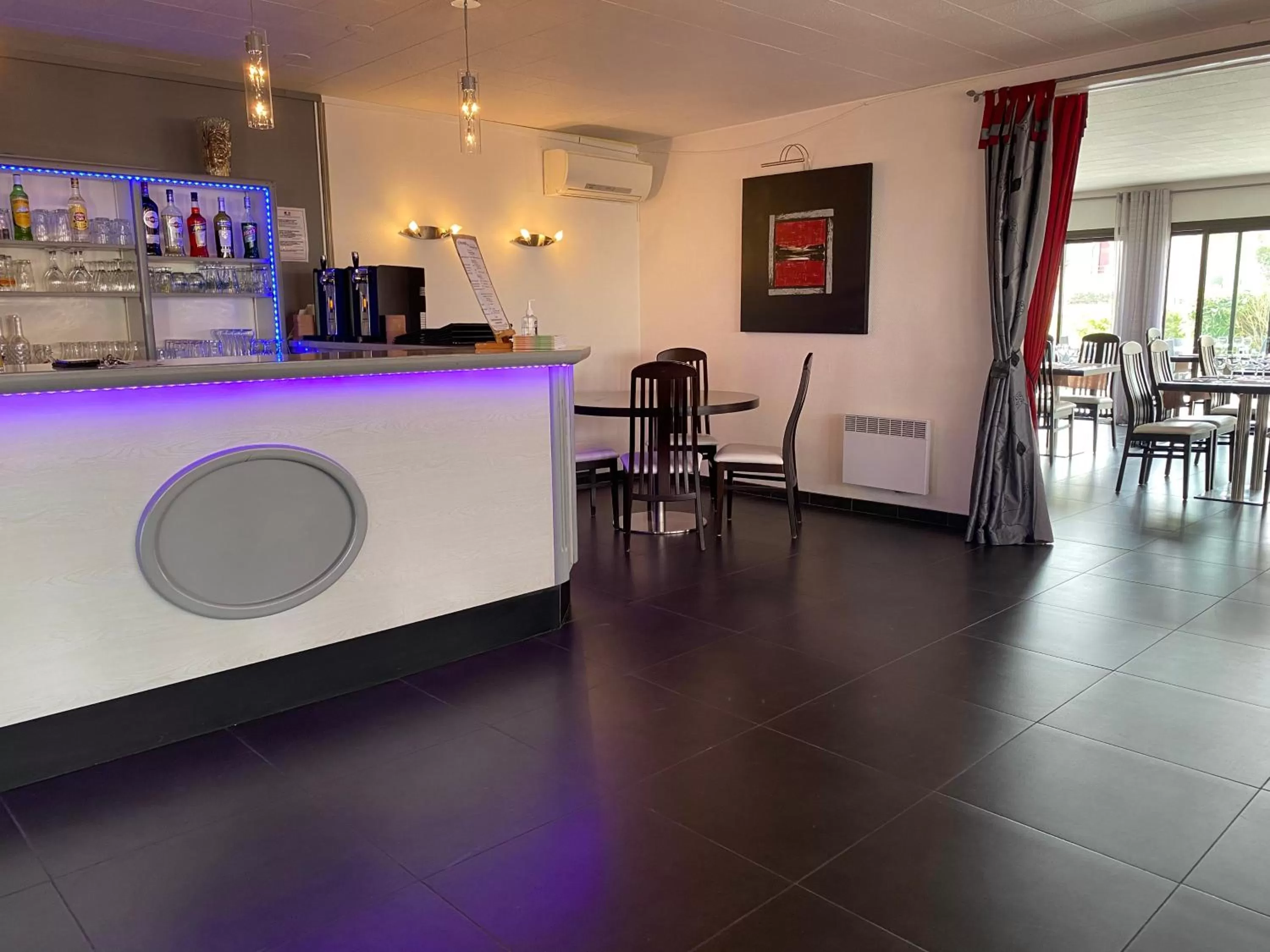 Restaurant/places to eat in Citotel Hôtel Le Capricorne