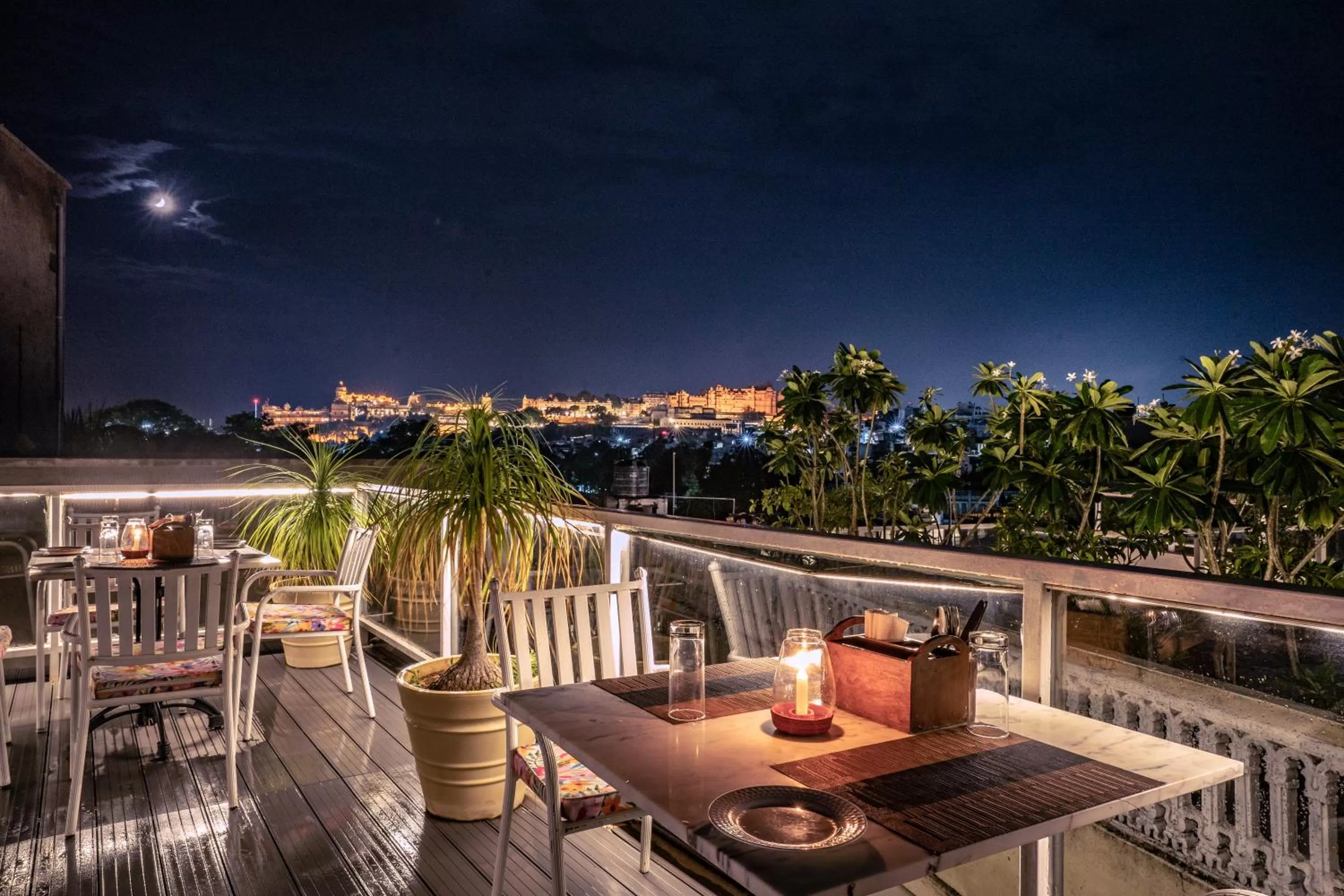 Night in Tripli Hotels Shiv Villas