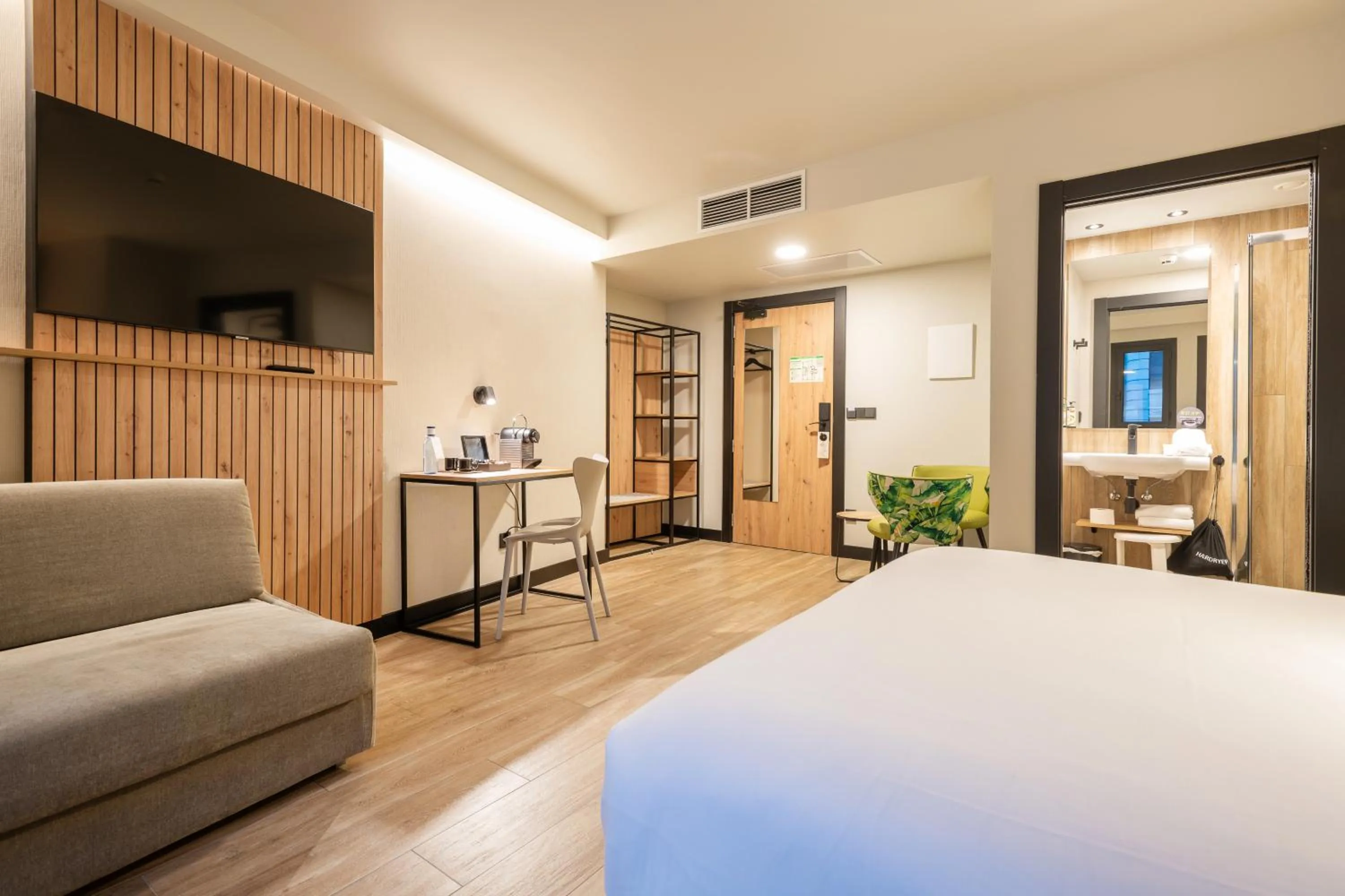 Bed in Hotel Bed4U Zurriola San Sebastian