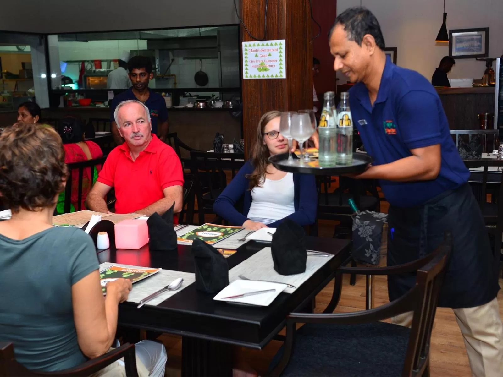 Restaurant/places to eat in Sea Port