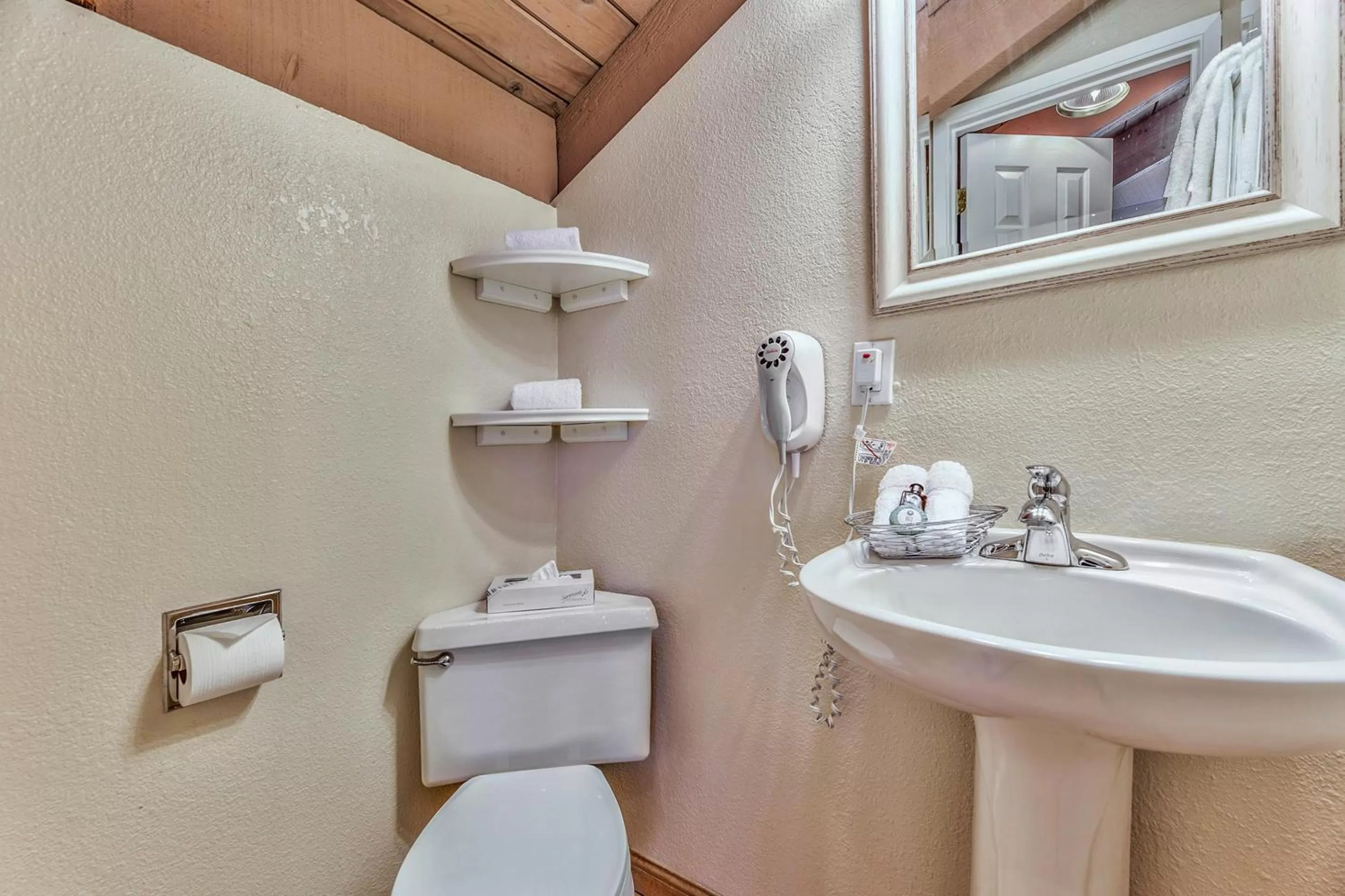 Bathroom in Lakeland Village at Heavenly