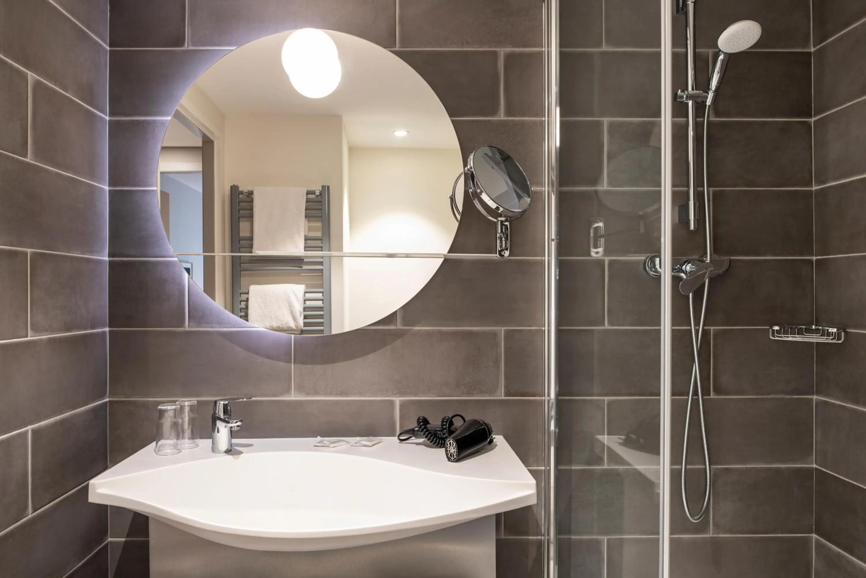 Bathroom in Aparthotel Adagio Lille Centre Grand Place