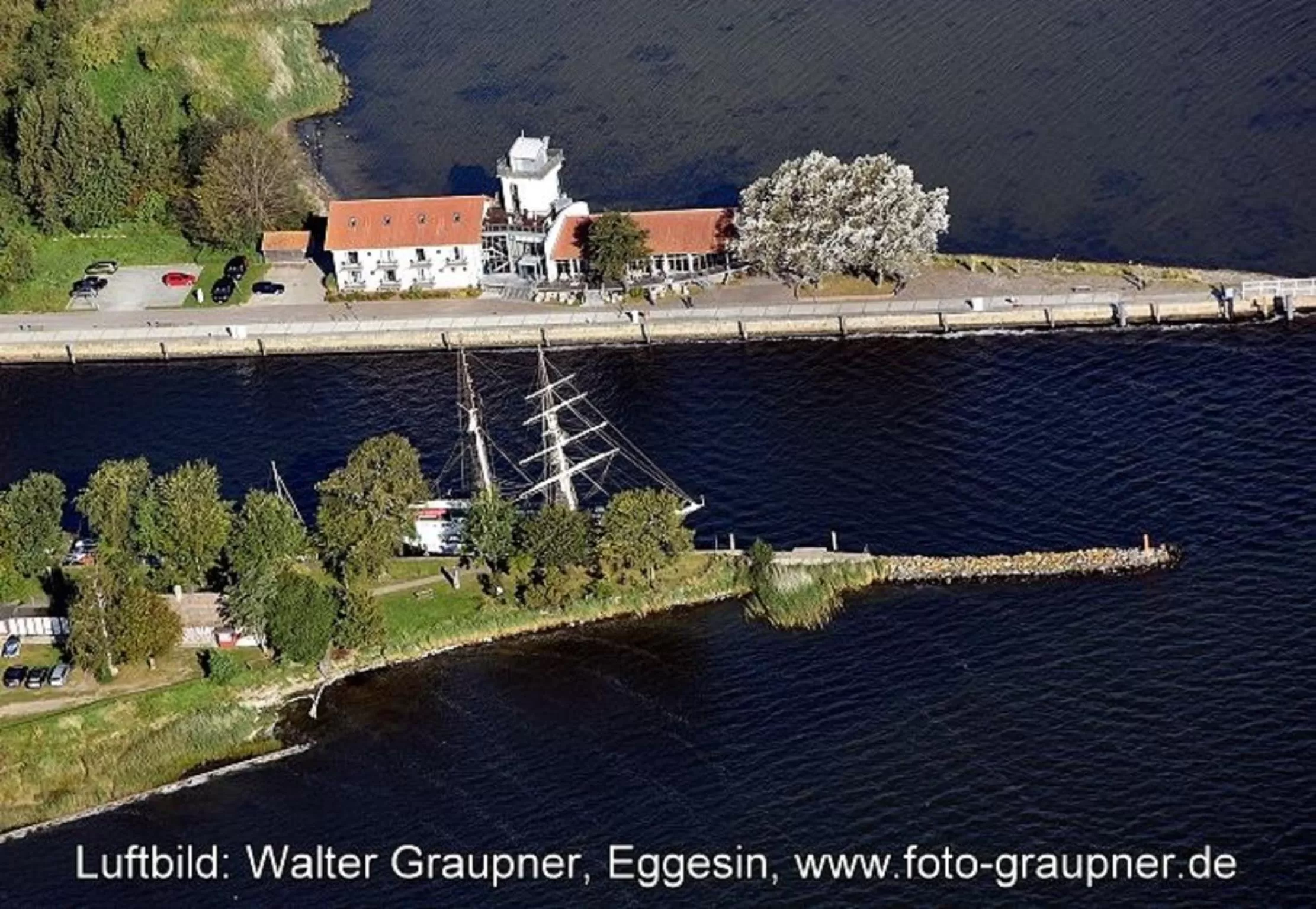 Area and facilities in Hotel & Restaurant Utkiek