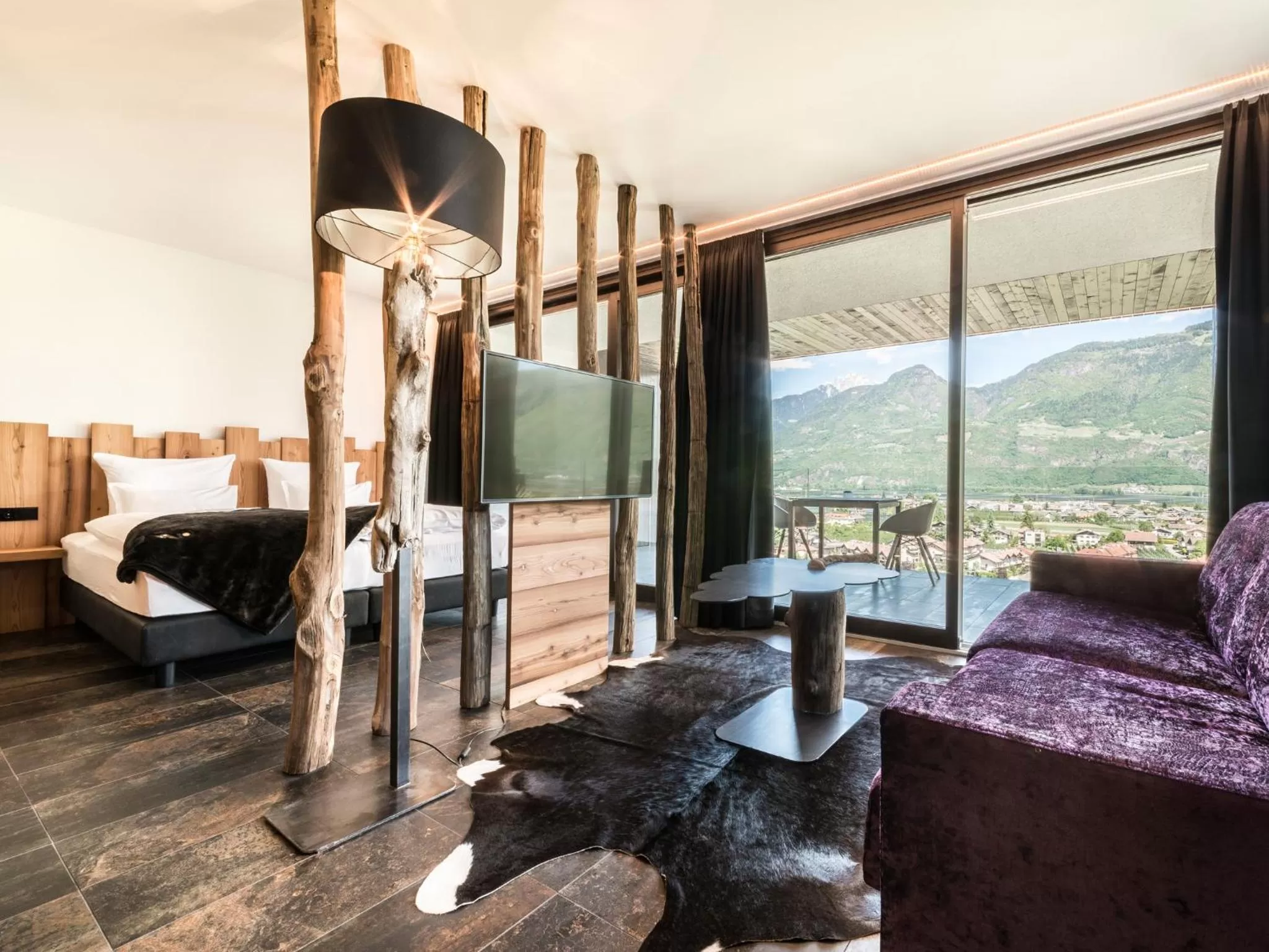 Seating area, Bed in Garni Hotel Katzenthalerhof