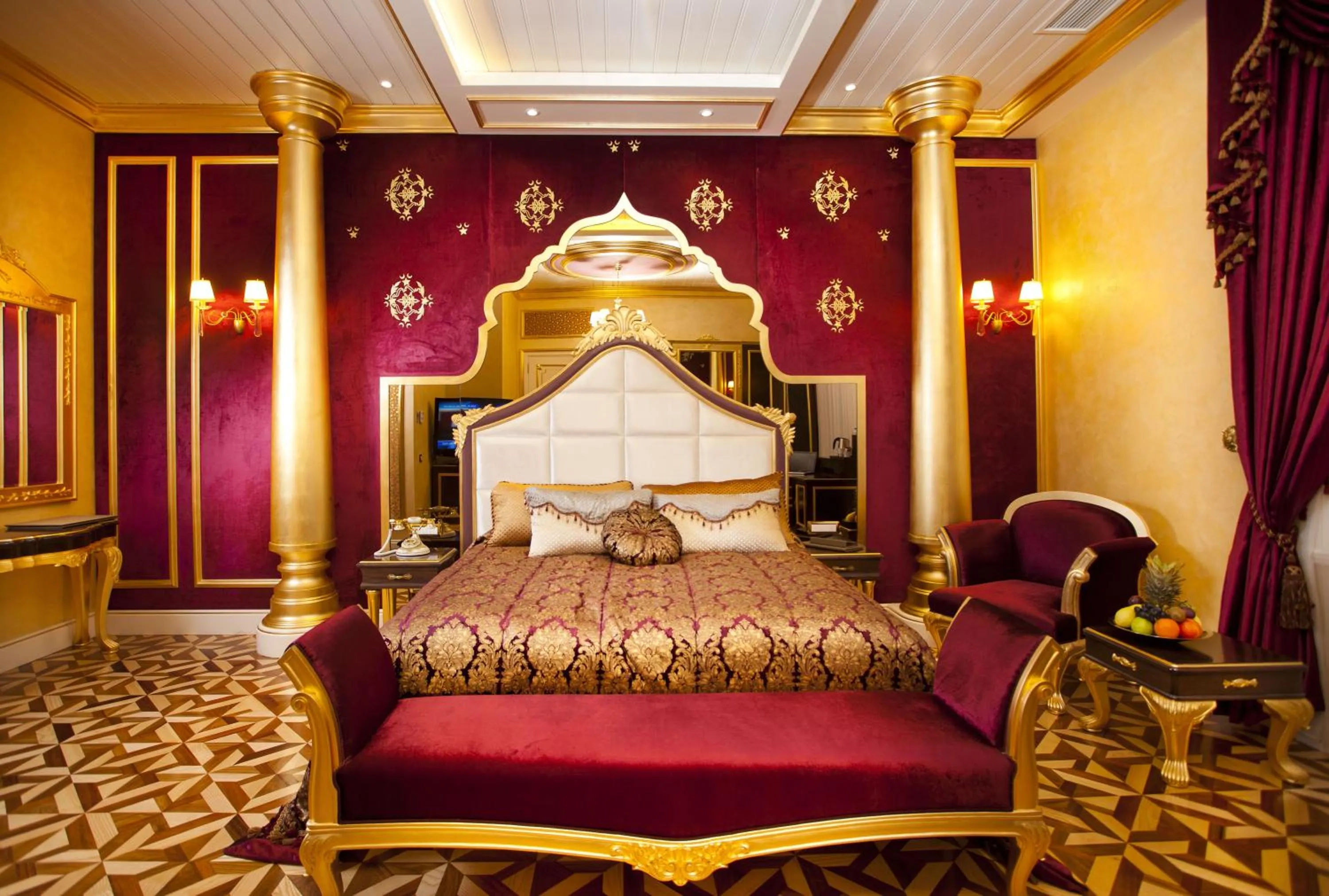 Photo of the whole room, Bed in Limak Yalova Thermal Boutique Hotel