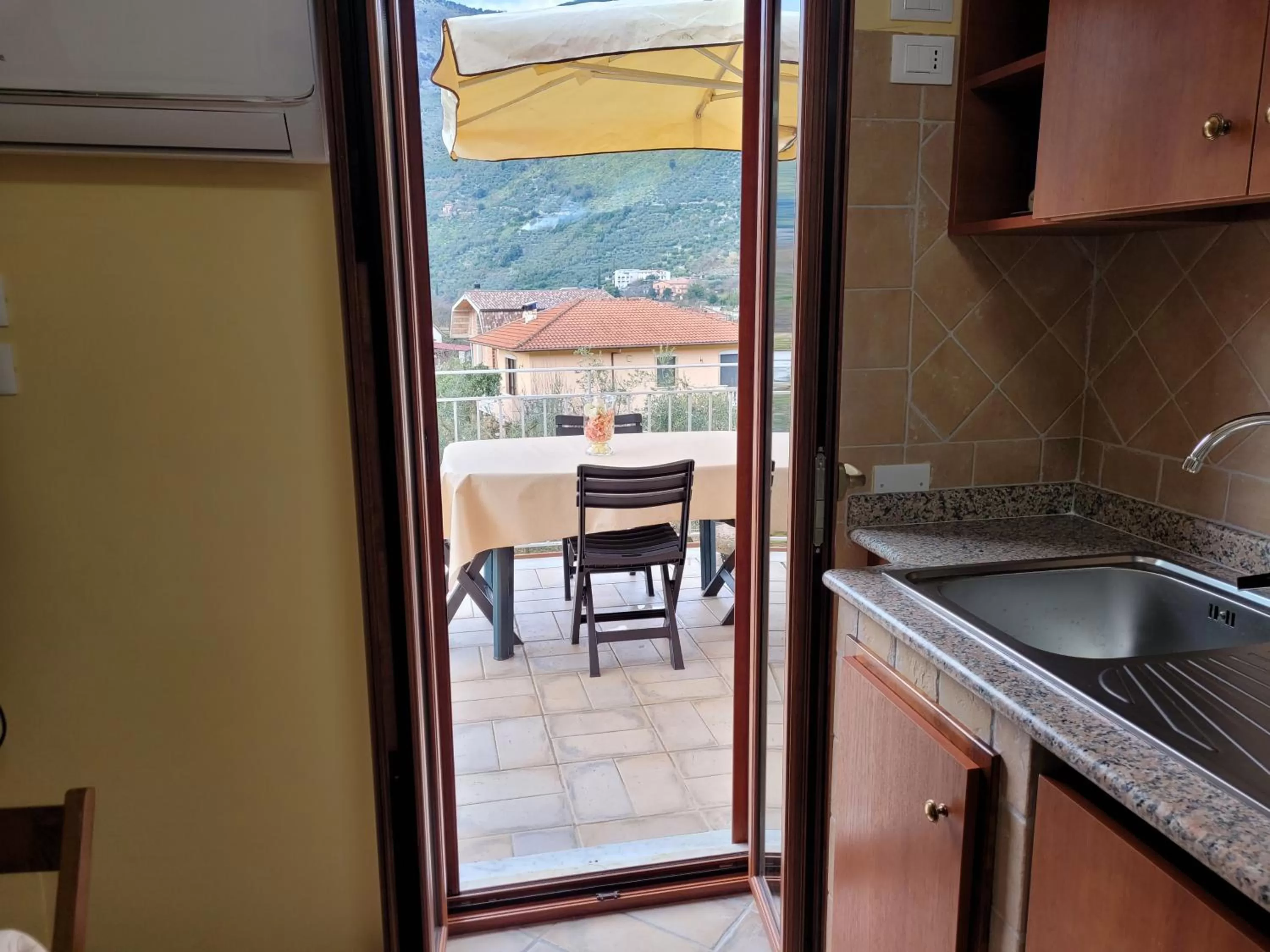 Alloggio turistico Magnifico Alessandro Valle Bernardo 04025 Lenola nei pressi di Fondi LT