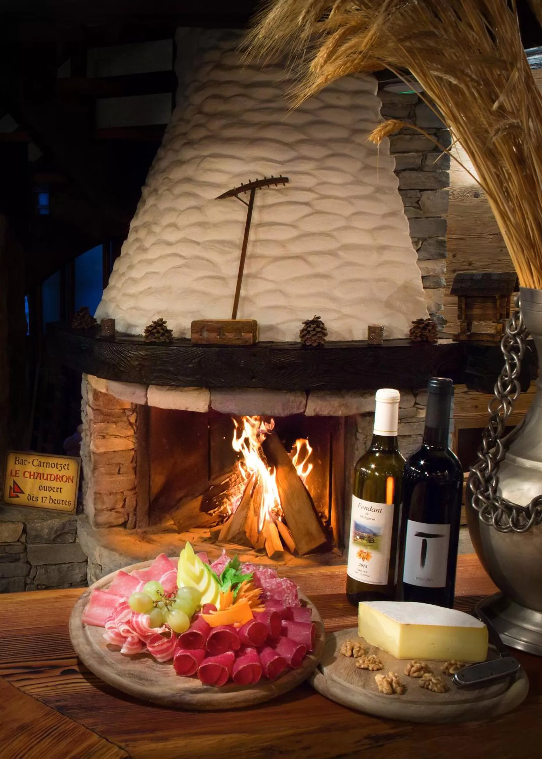 Restaurant/places to eat in Hotel La Prairie