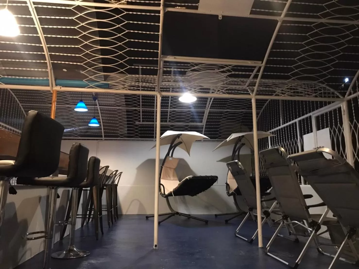 Seating area in Hoft Hostel Bangkok