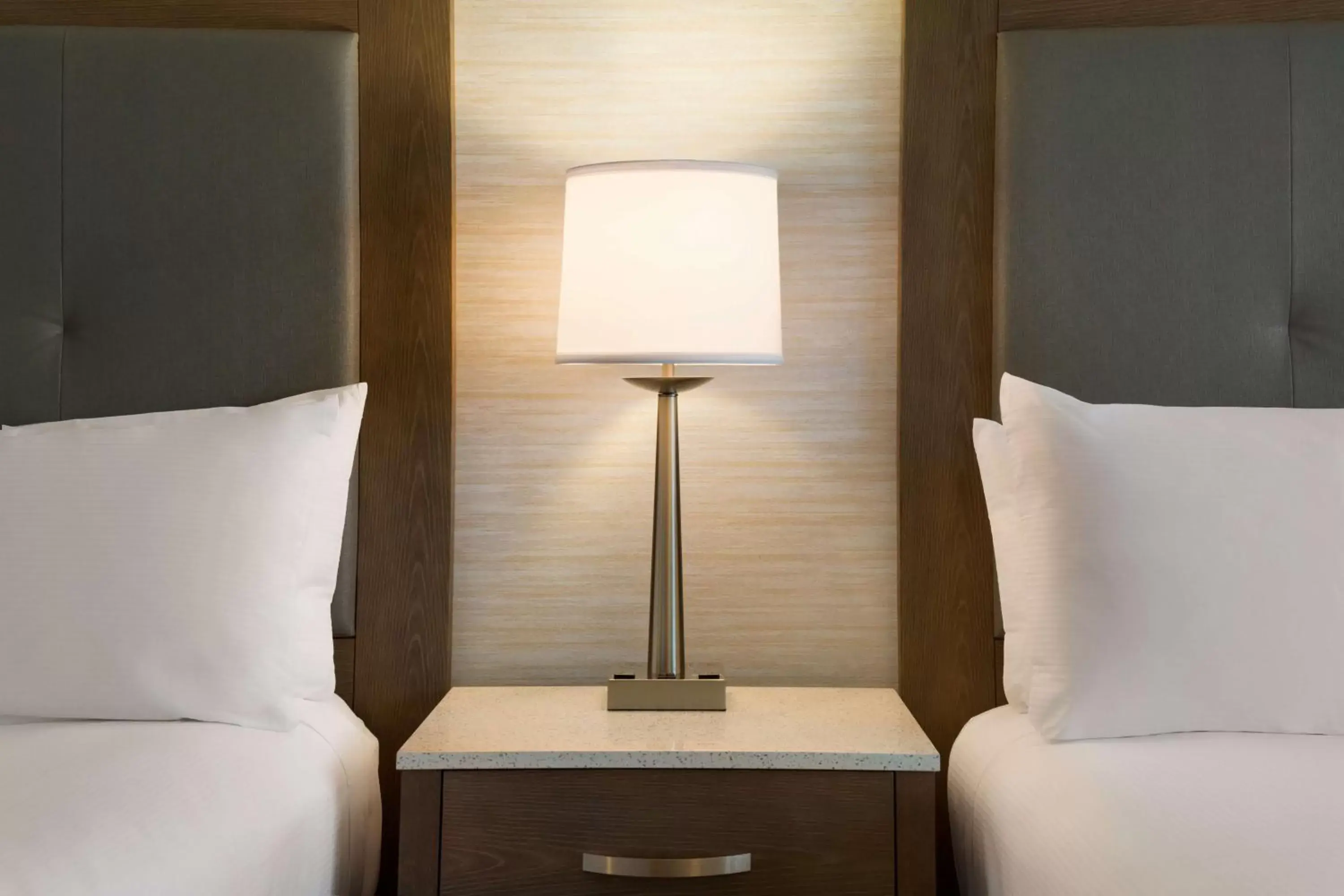 Double Room with Two Double Beds - Non-Smoking in DoubleTree by Hilton Hotel Albuquerque Double Room with Two Double Beds - Non-Smoking in DoubleTree by Hilton Hotel Albuquerque