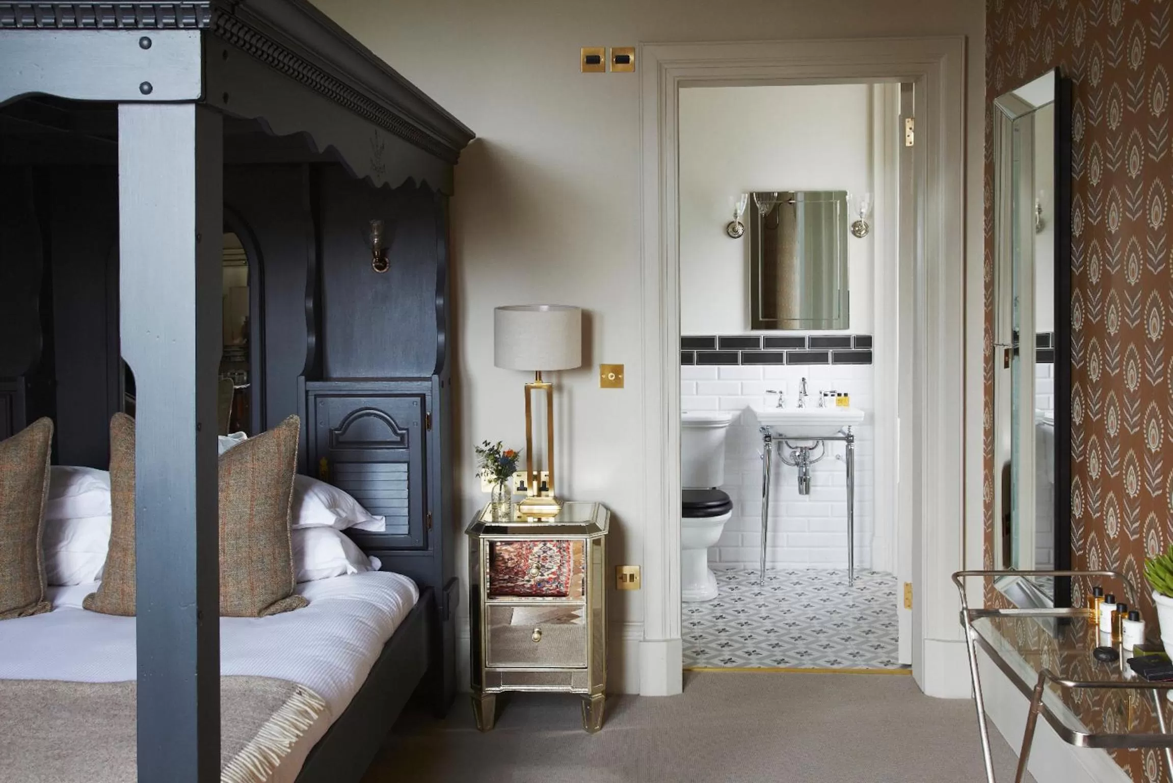 Bathroom, Bed in The Roseate Edinburgh - Small Luxury Hotels of the World