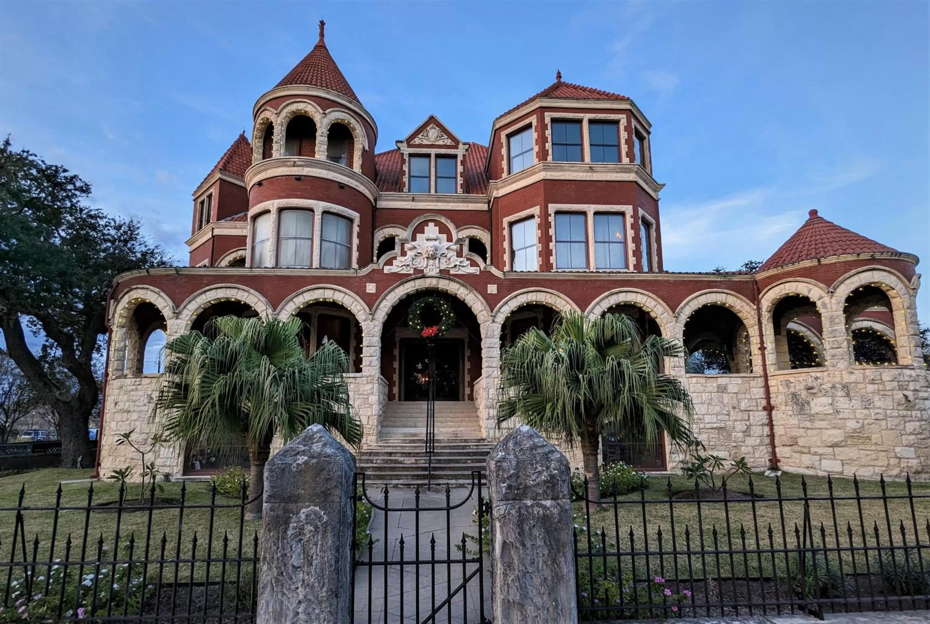 Nearby landmark in The 1890 Freeman House