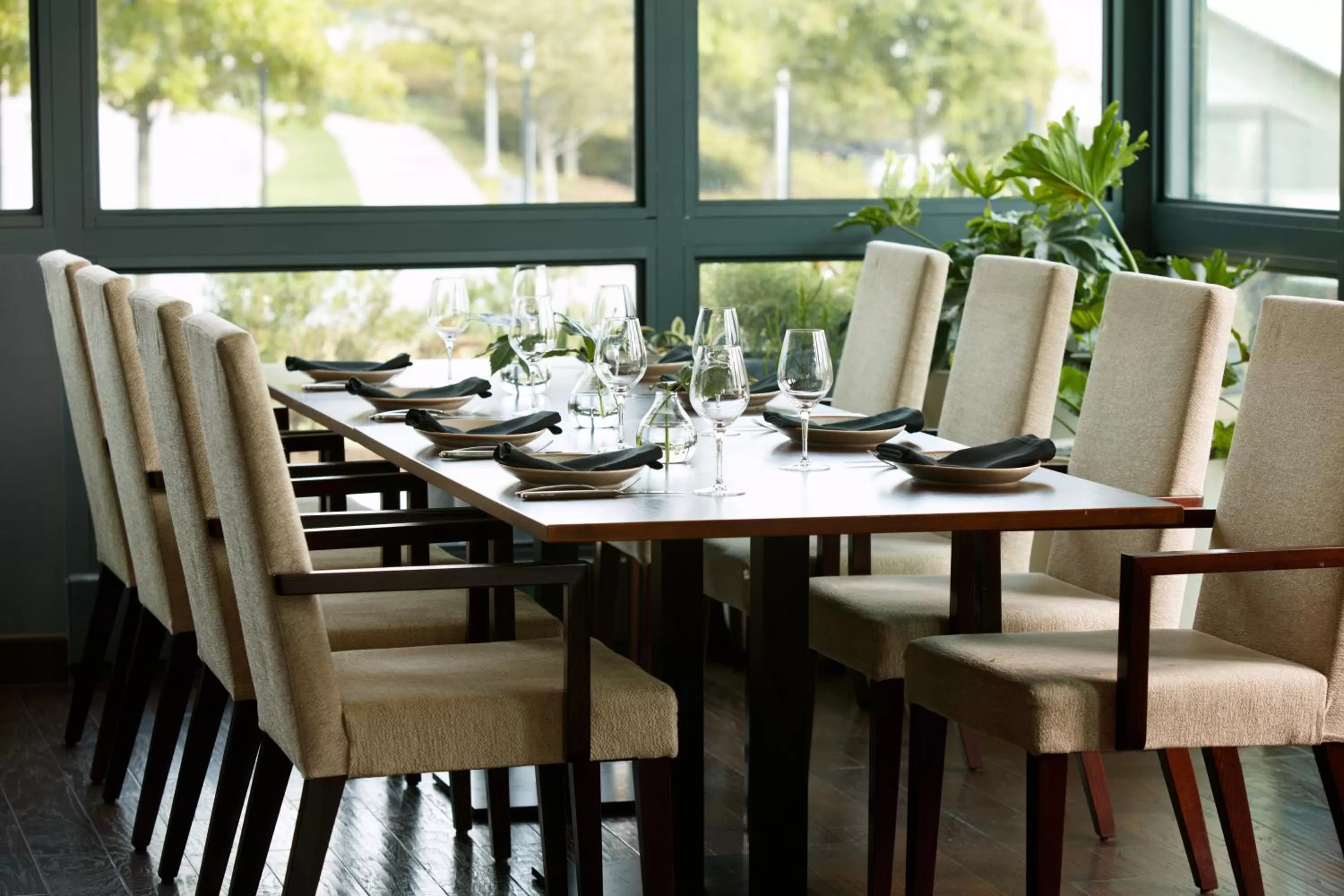 Restaurant/places to eat in Kimpton Overland Hotel - Atlanta Airport by IHG