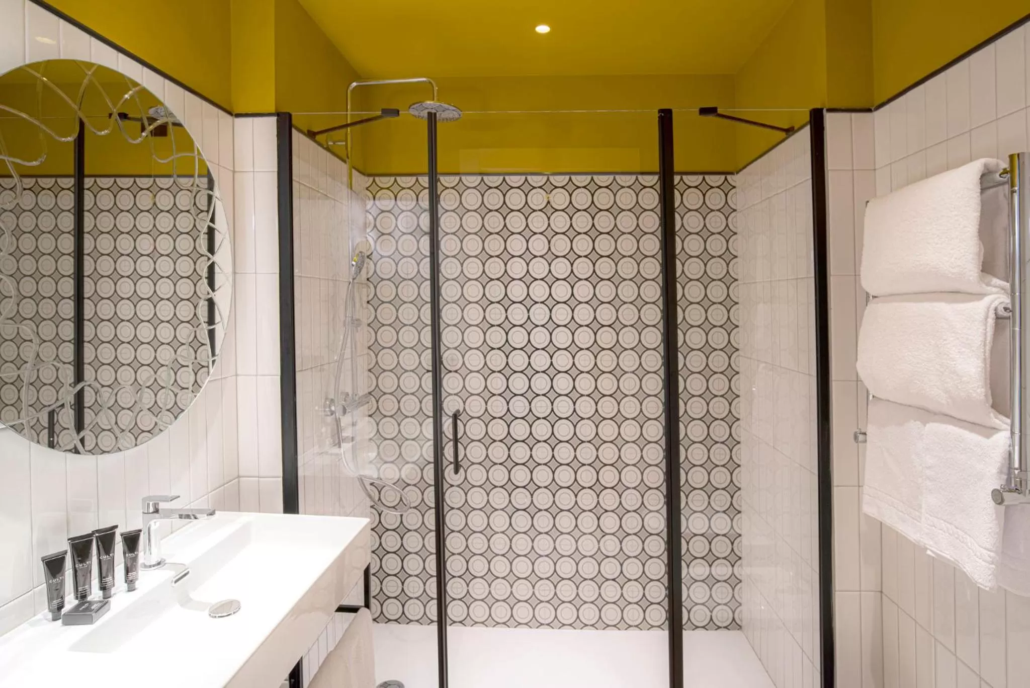 Standard King Room with Balcony in Hotel Indigo Florence, an IHG Hotel