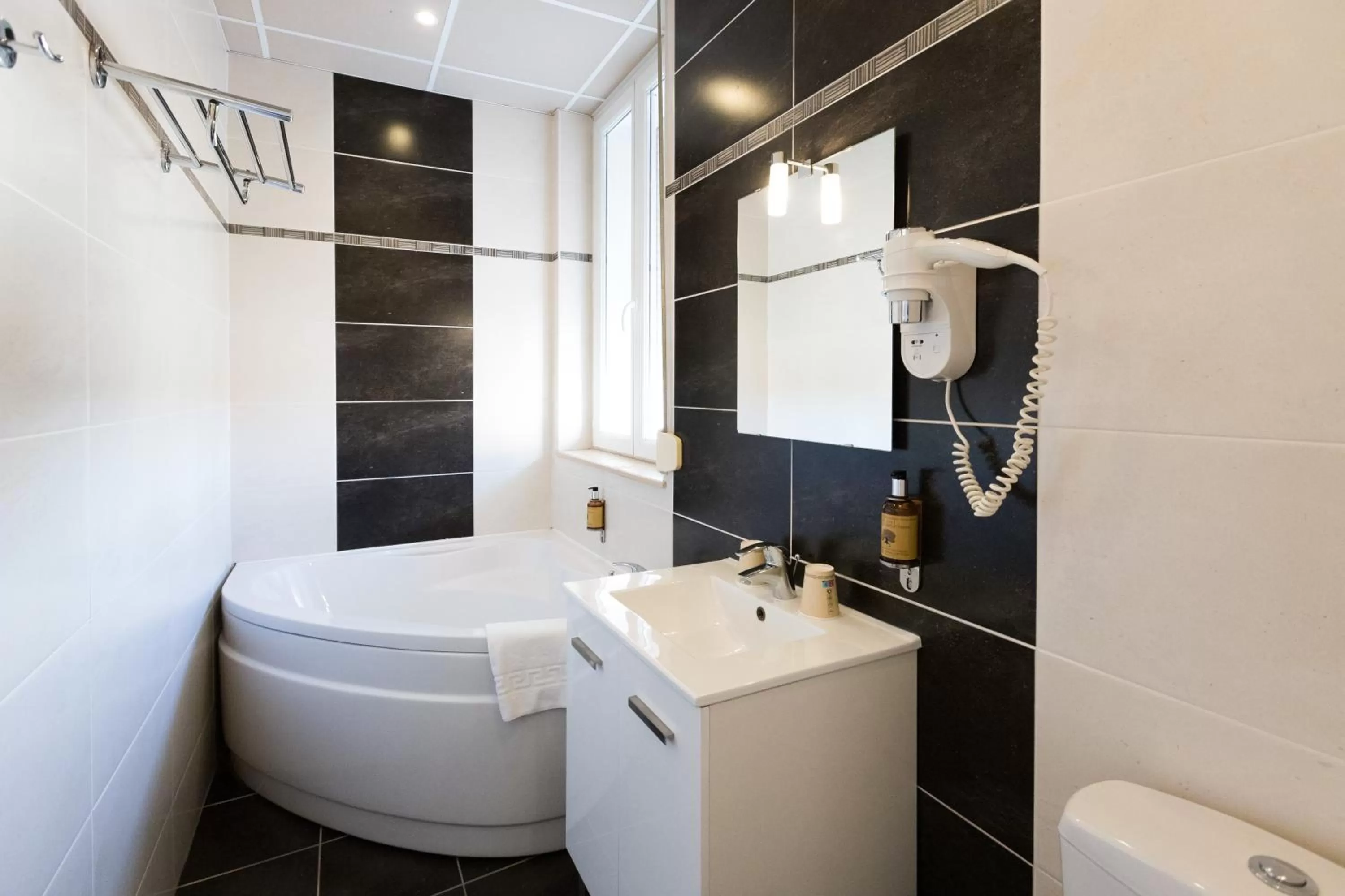 Shower in Hotel de la Terrasse