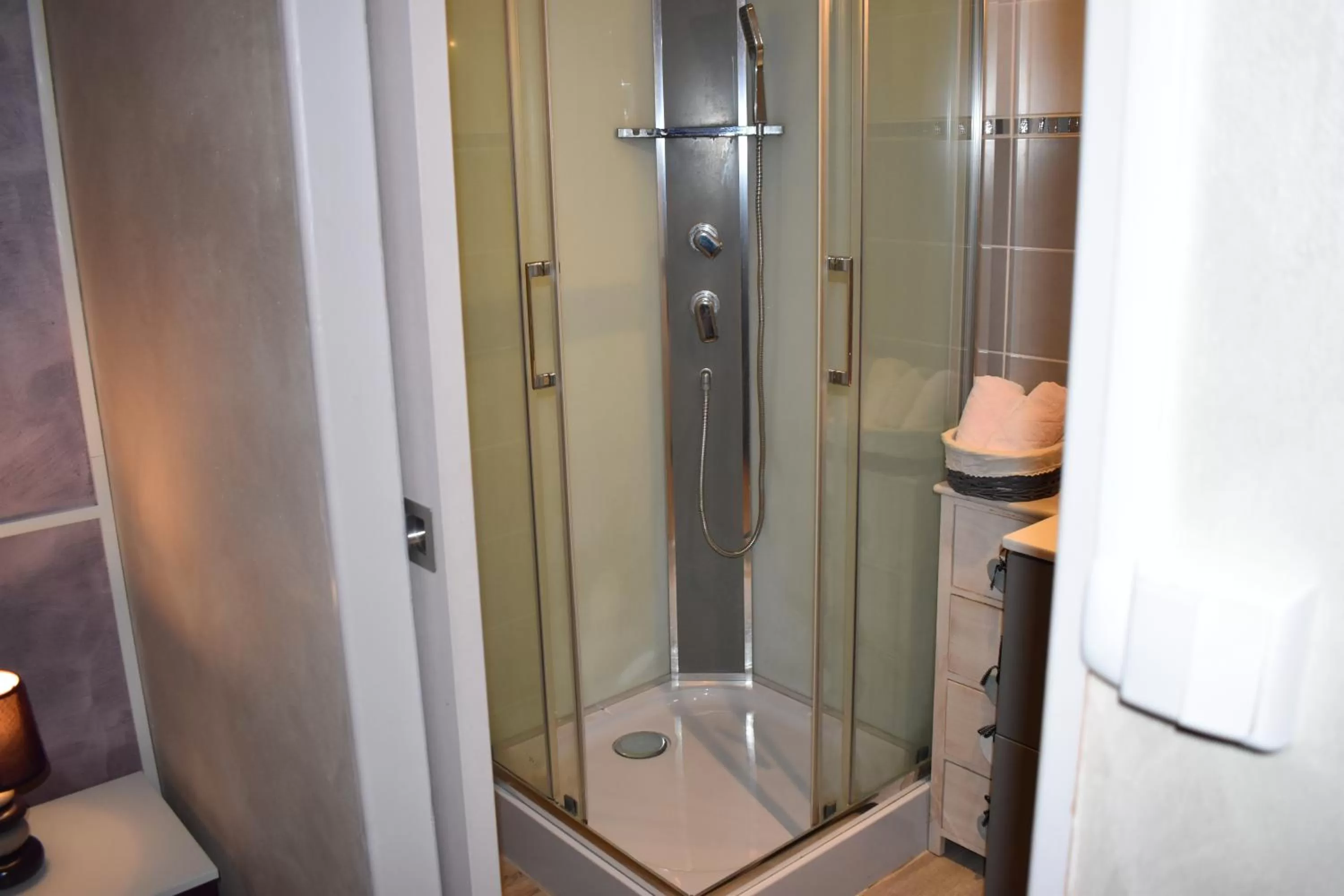 Bathroom in Chez Augustin