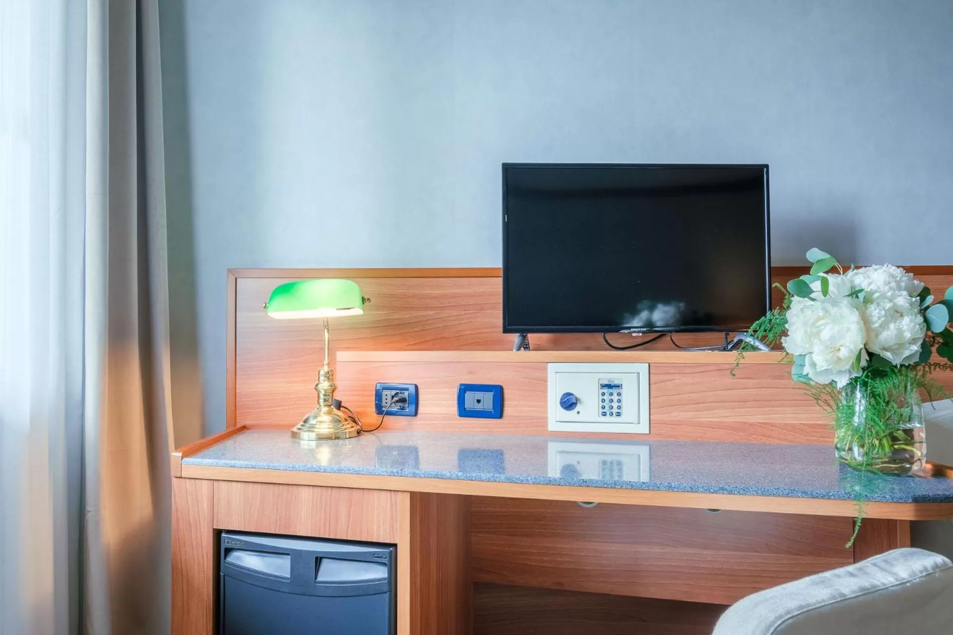 Bedroom in SHG Hotel Bologna