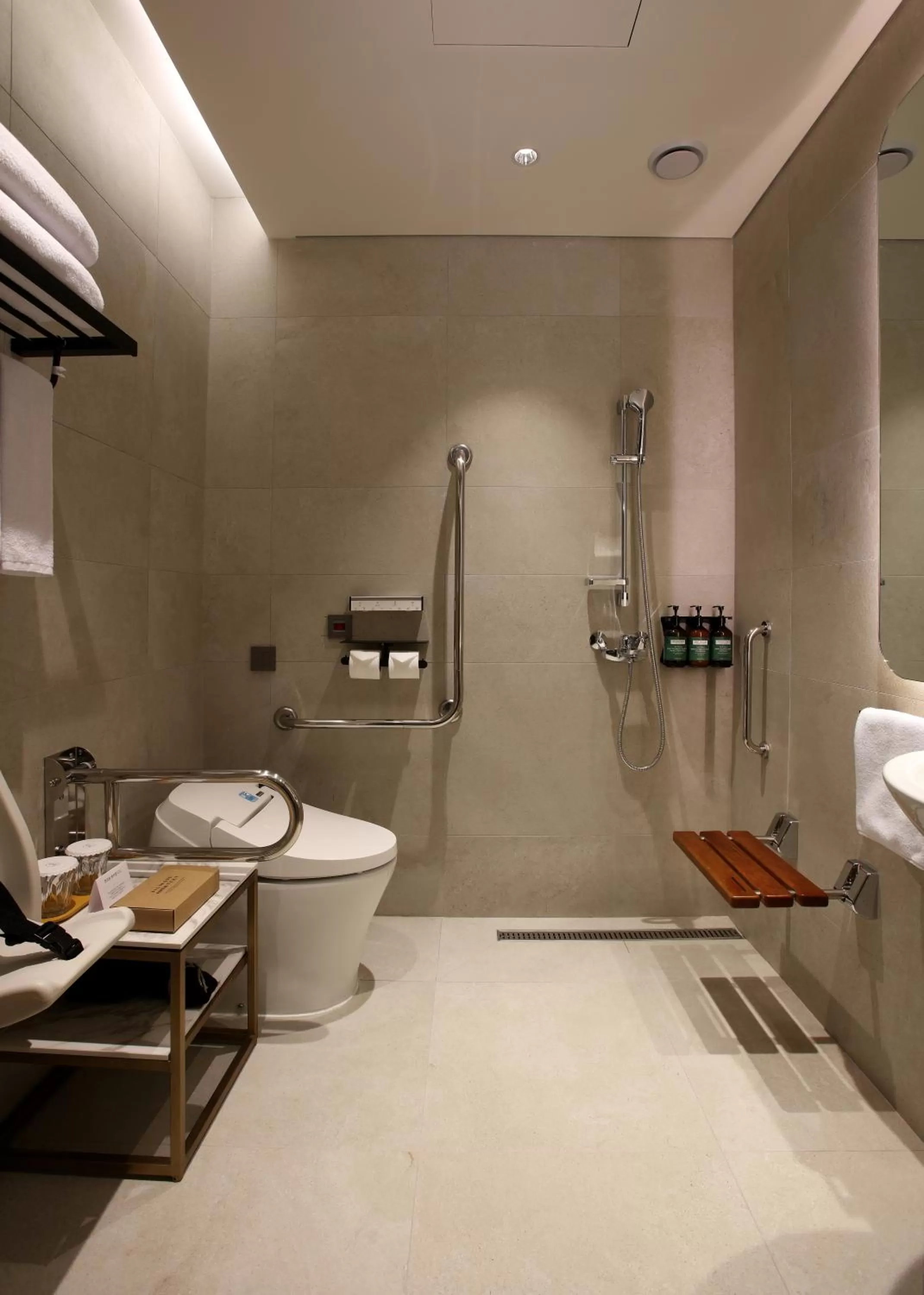 Bathroom in voco Seoul Gangnam by IHG