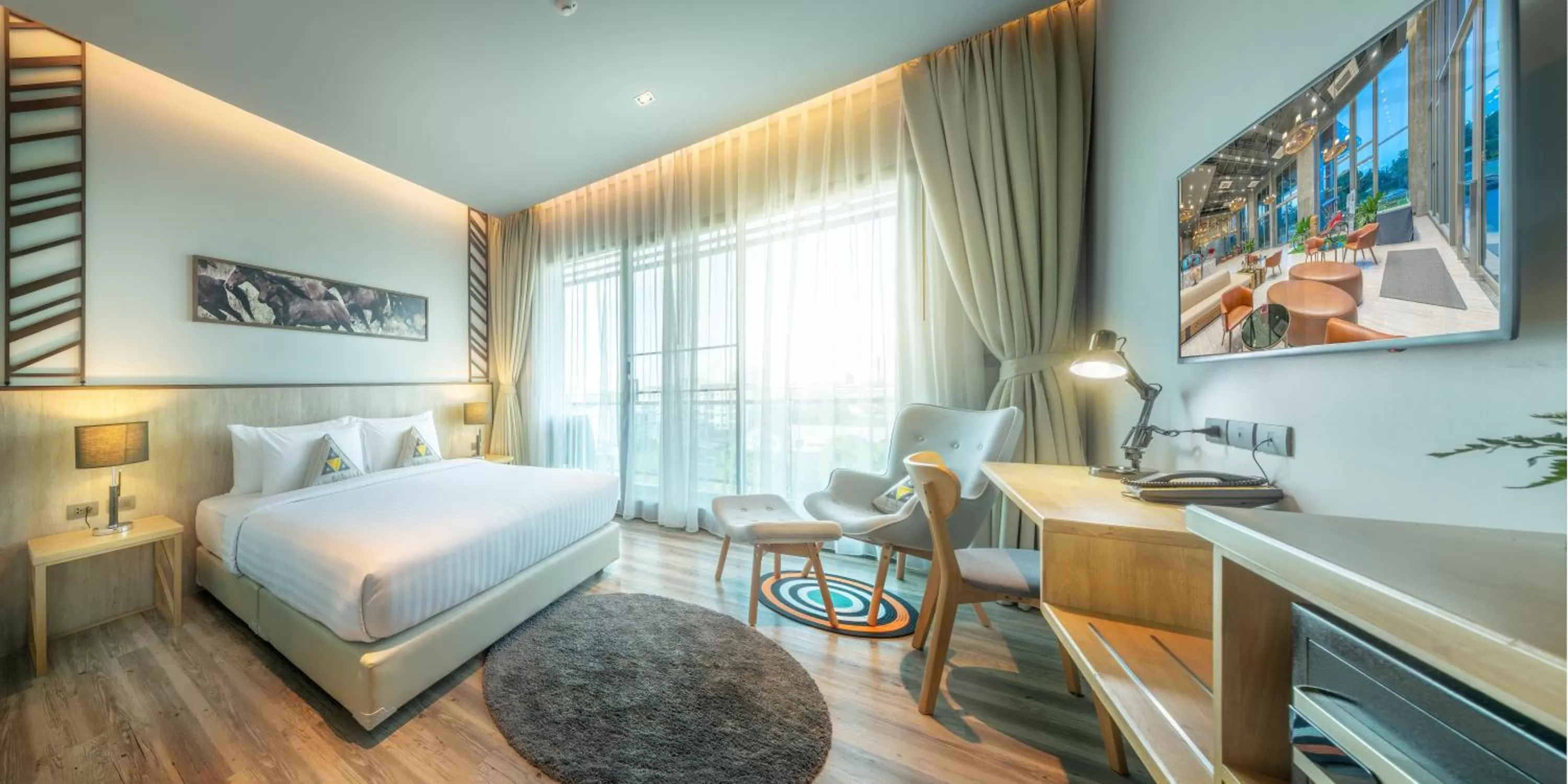 Living room, Bed in AisanA Hotel Korat