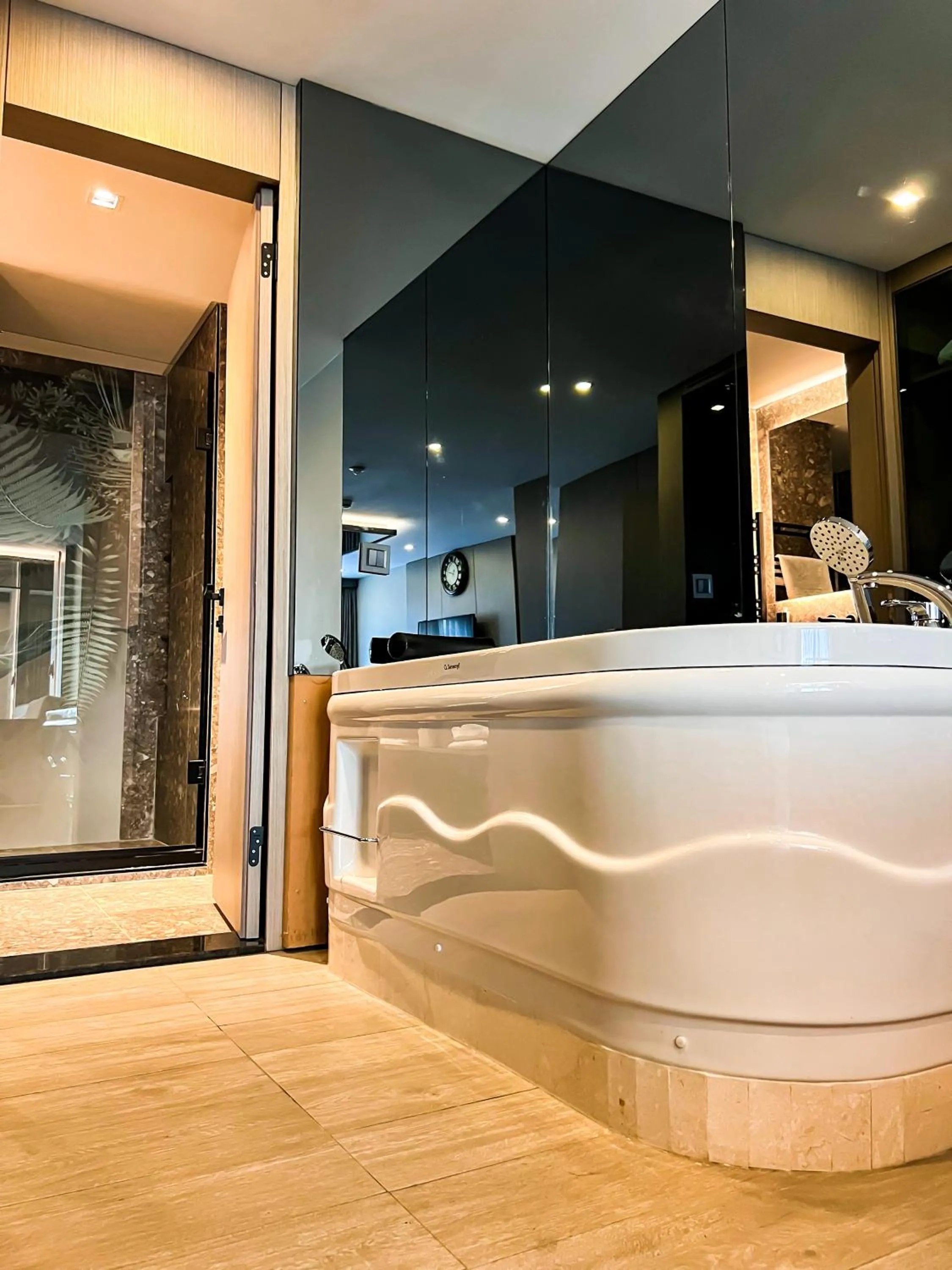 Massage in Triada Hotel Karaköy