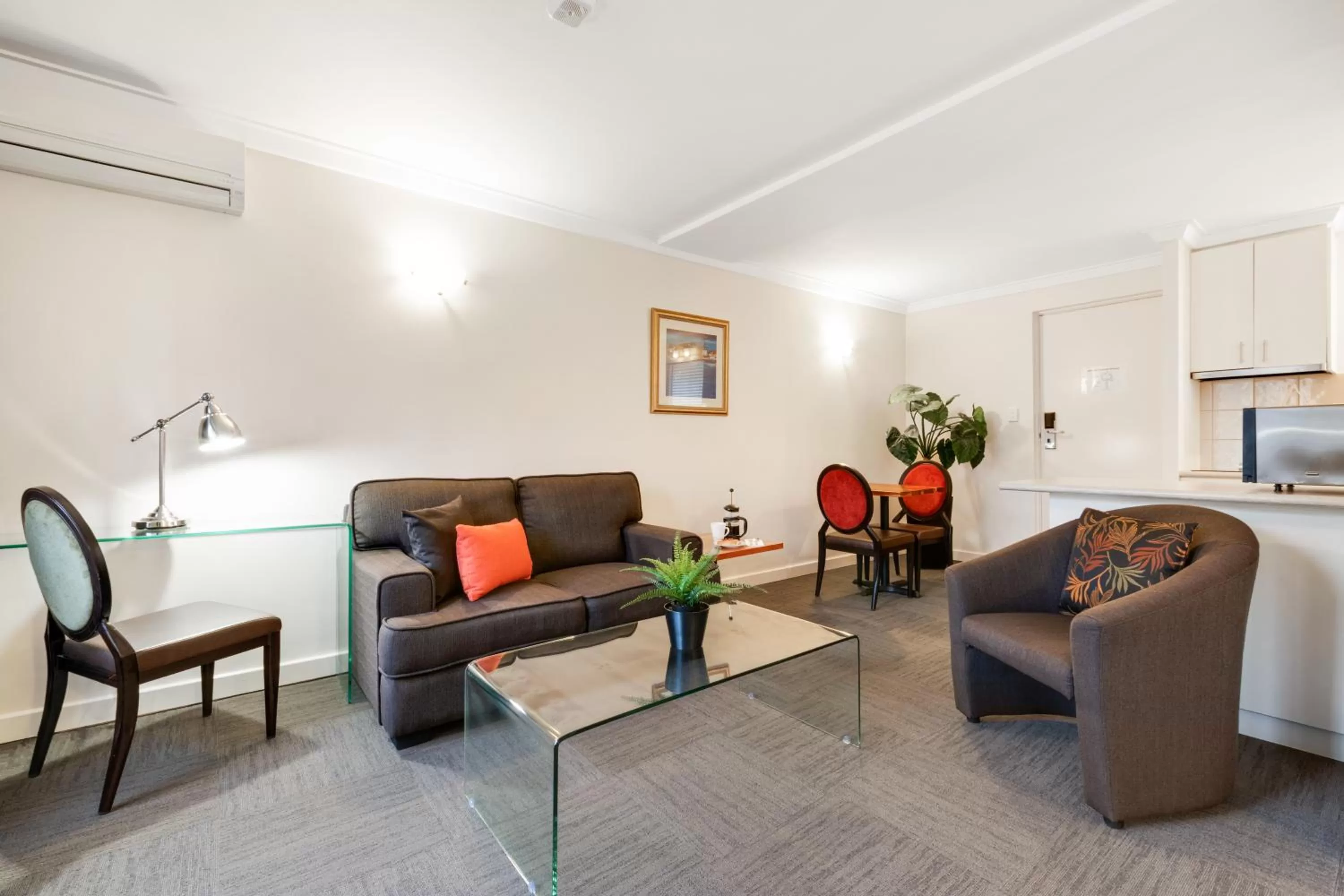 Seating area in The Peninsula Riverside Serviced Apartments