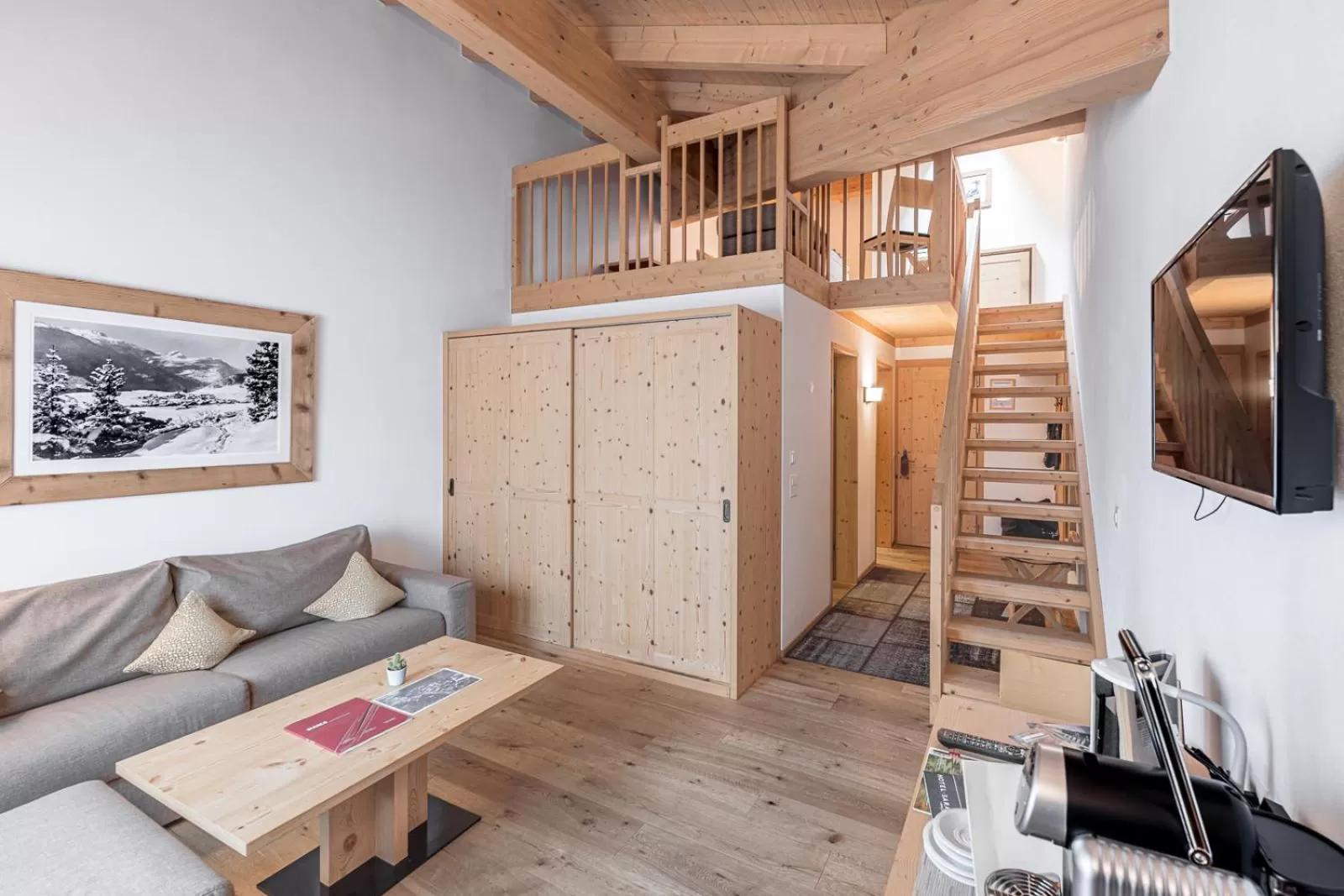 Living room in Hotel Sarain Active Mountain Resort