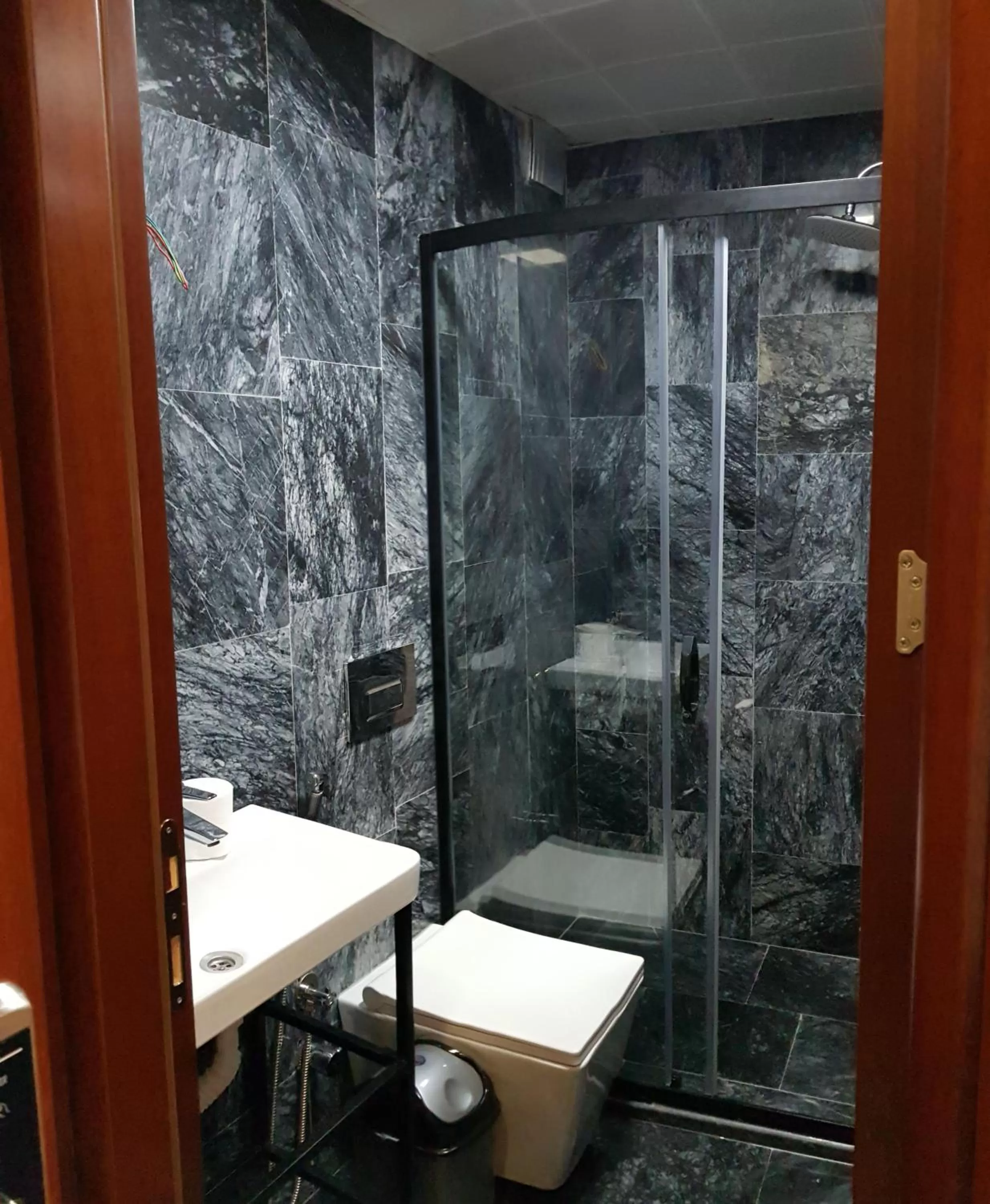 Shower in Basilissis Hotel