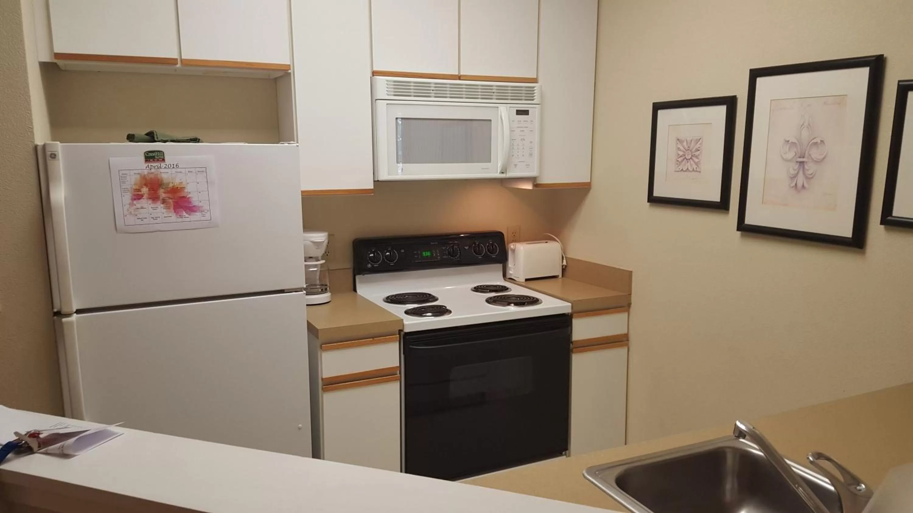 Kitchen or kitchenette in Baymont by Wyndham Wichita East