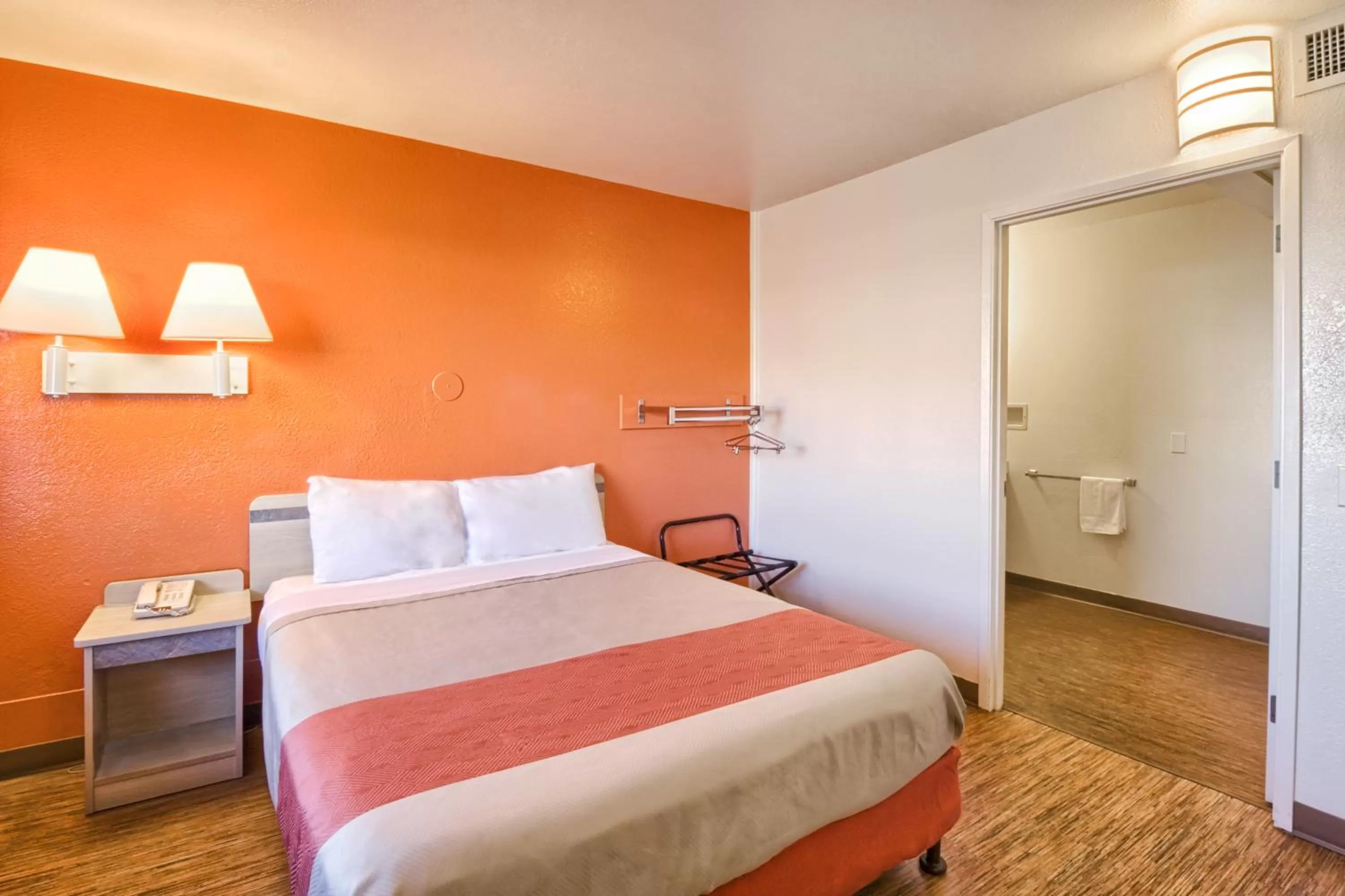 Bedroom, Bed in Motel 6-Pendleton, OR