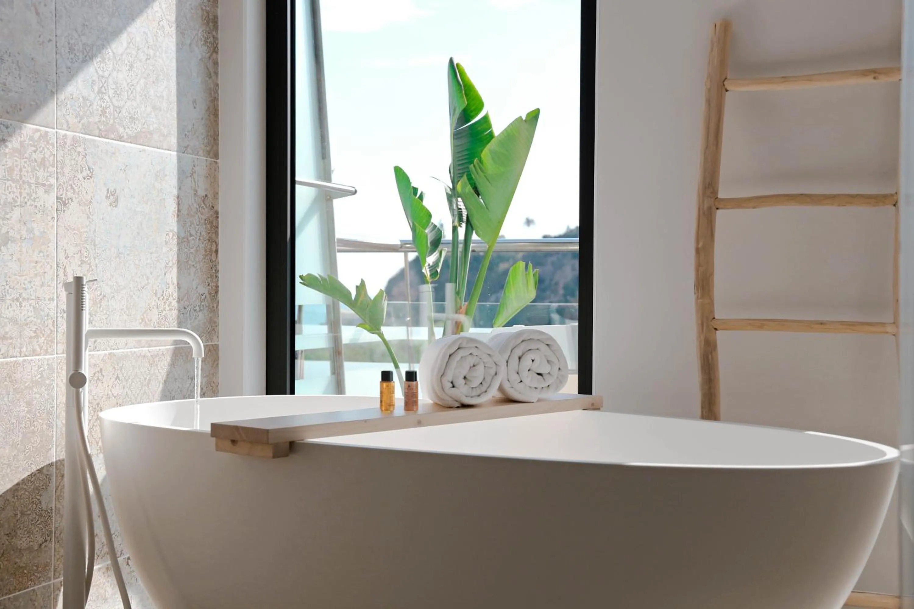 Hot Tub in KAKTUS Hotel Kaktus Playa