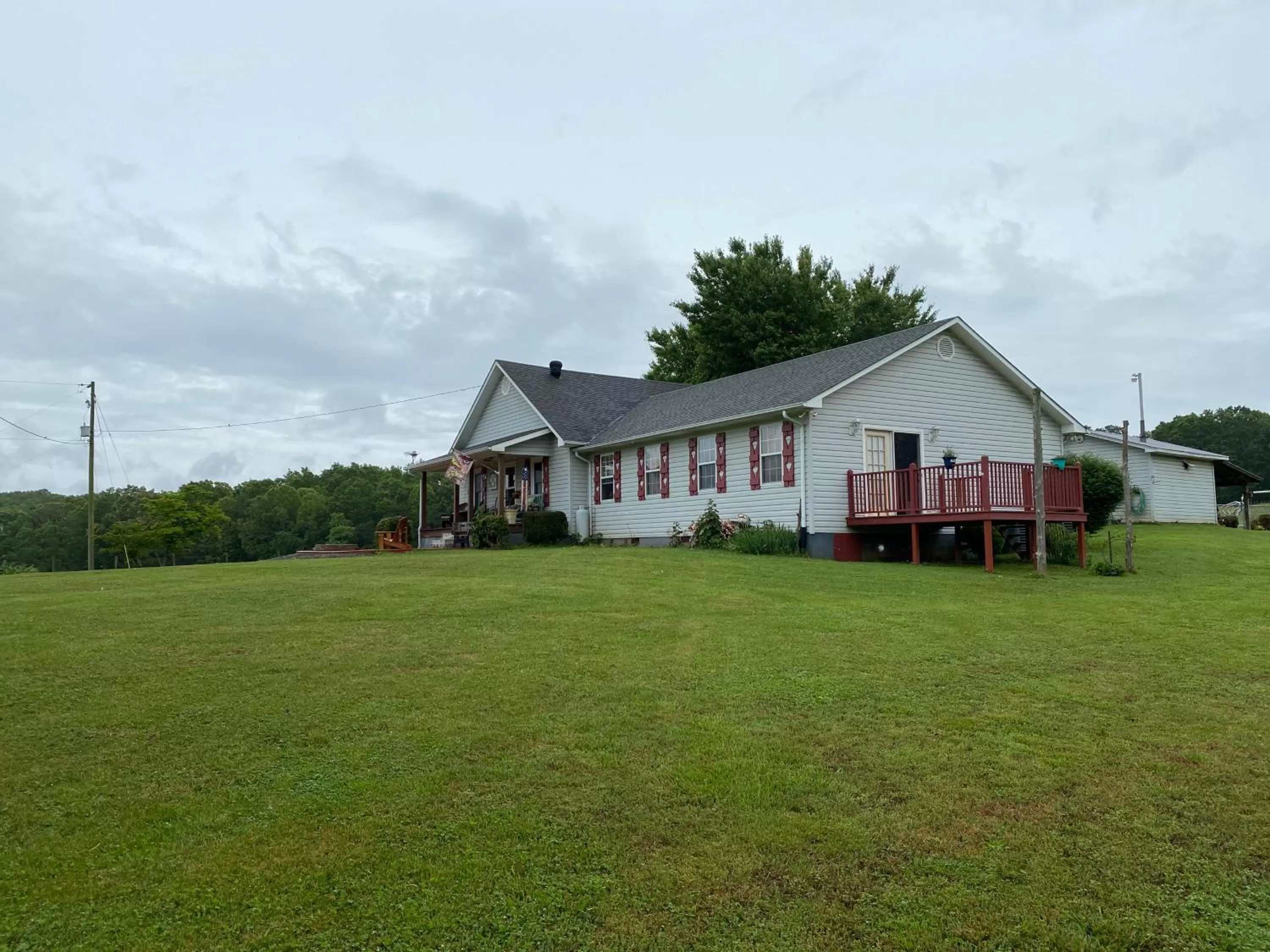 Property building in Wolf Creek Farm B&B and Motorcycle Manor at Wolf Creek Farm, LLC