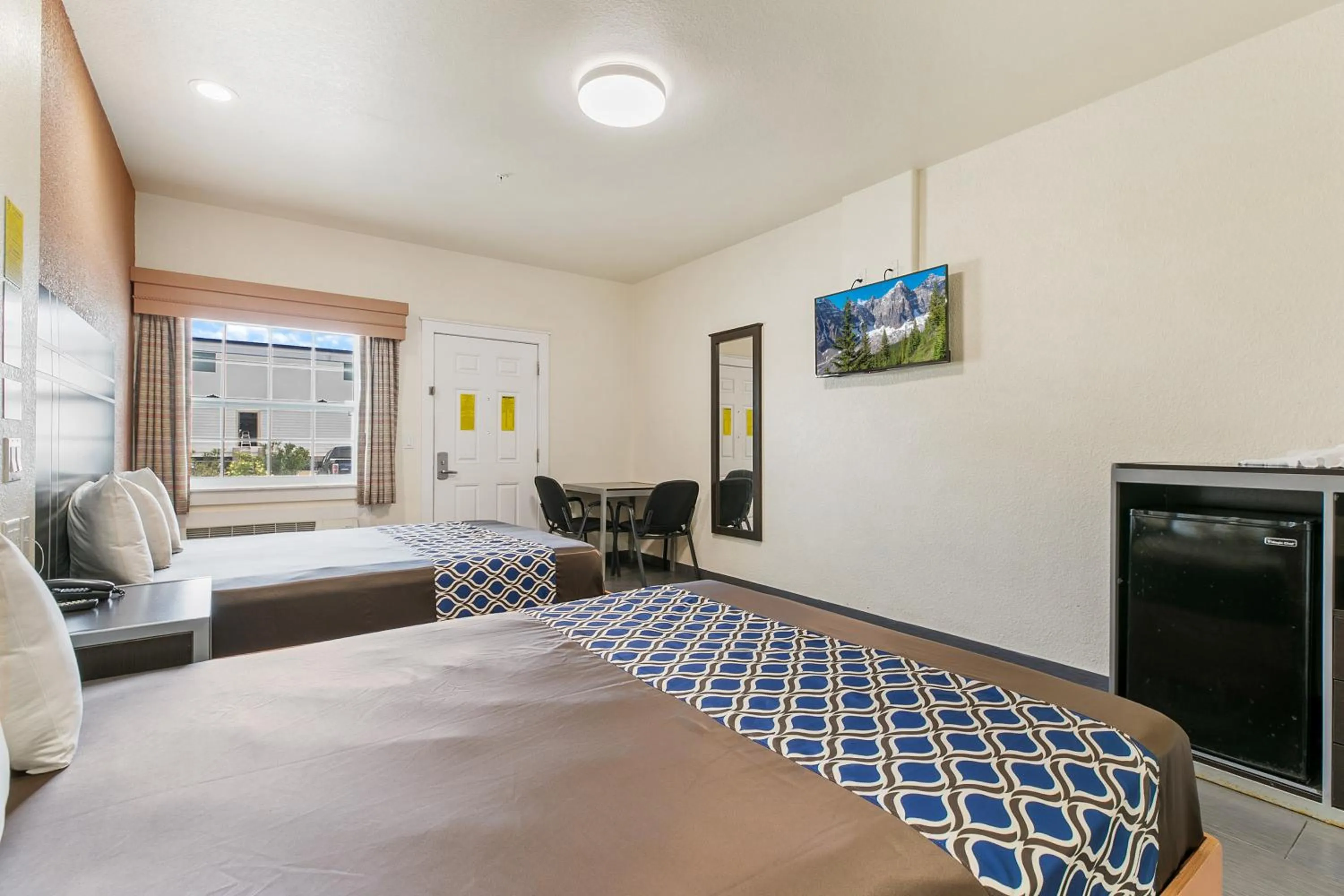 Bed in Lighthouse Inn