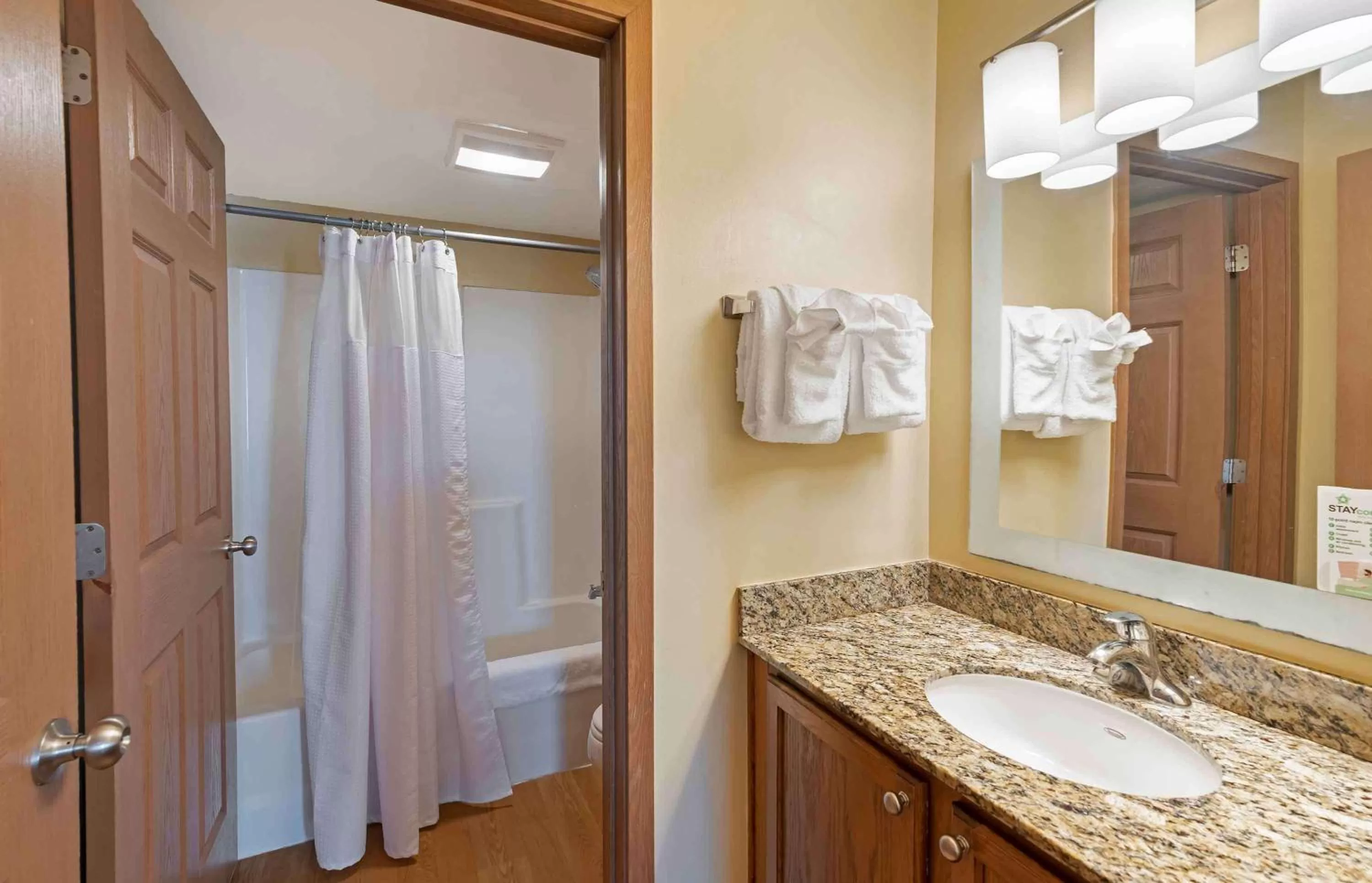 Bathroom in Extended Stay America Suites - Norfolk - Virginia Beach