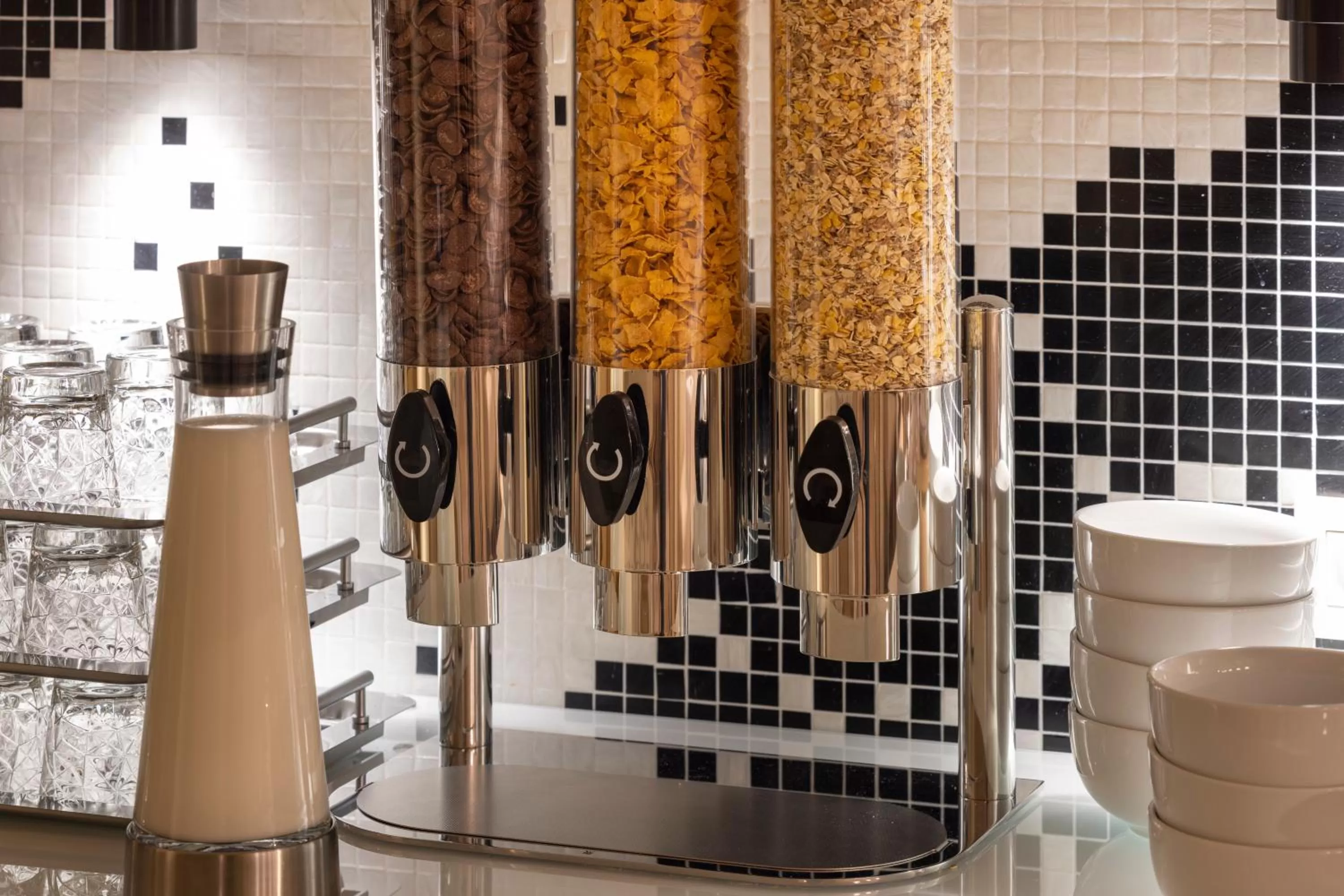 Breakfast in Hotel Duminy-Vendome