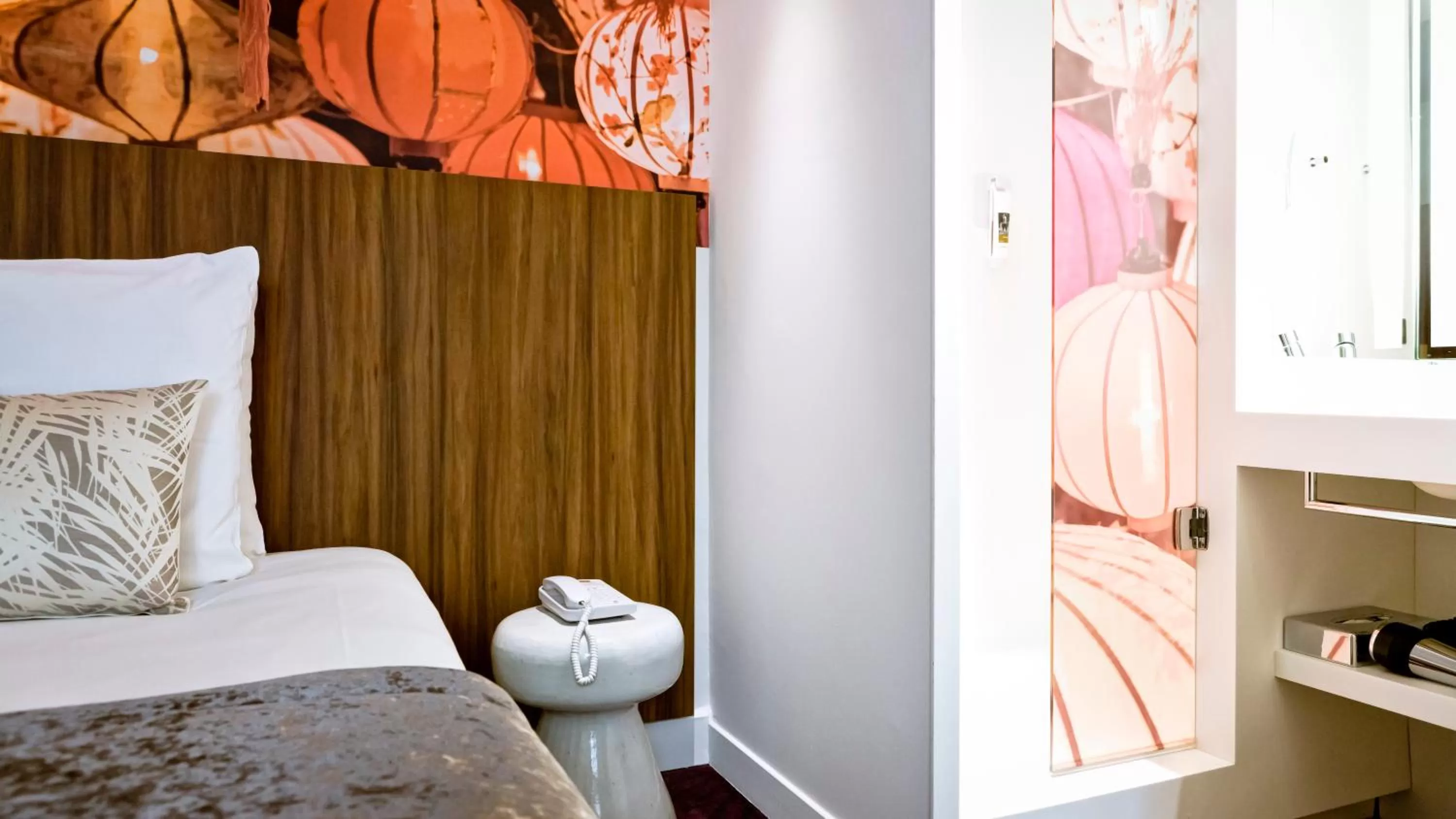 Bedroom, Bed in Mercure Lyon Centre Plaza République