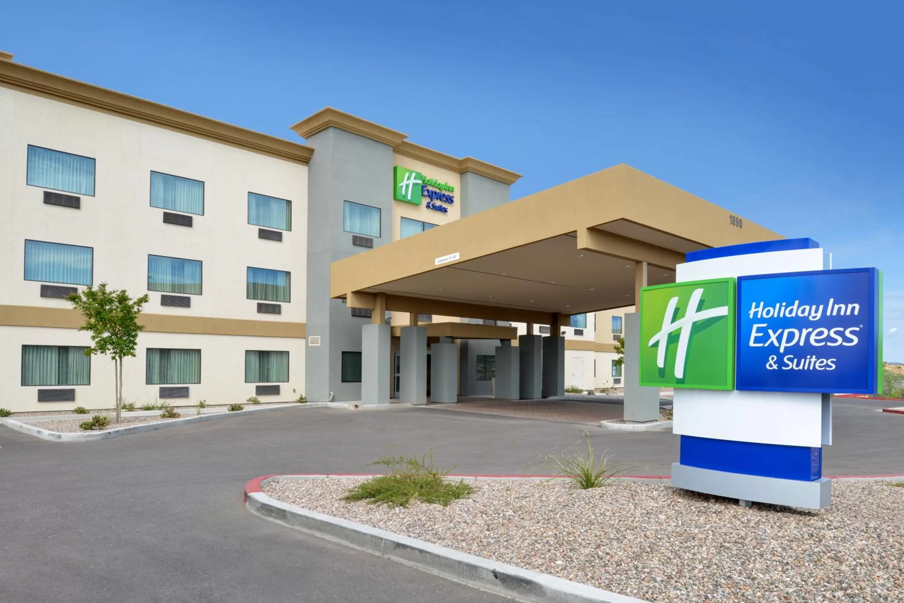 Property building in Holiday Inn Express & Suites Globe by IHG
