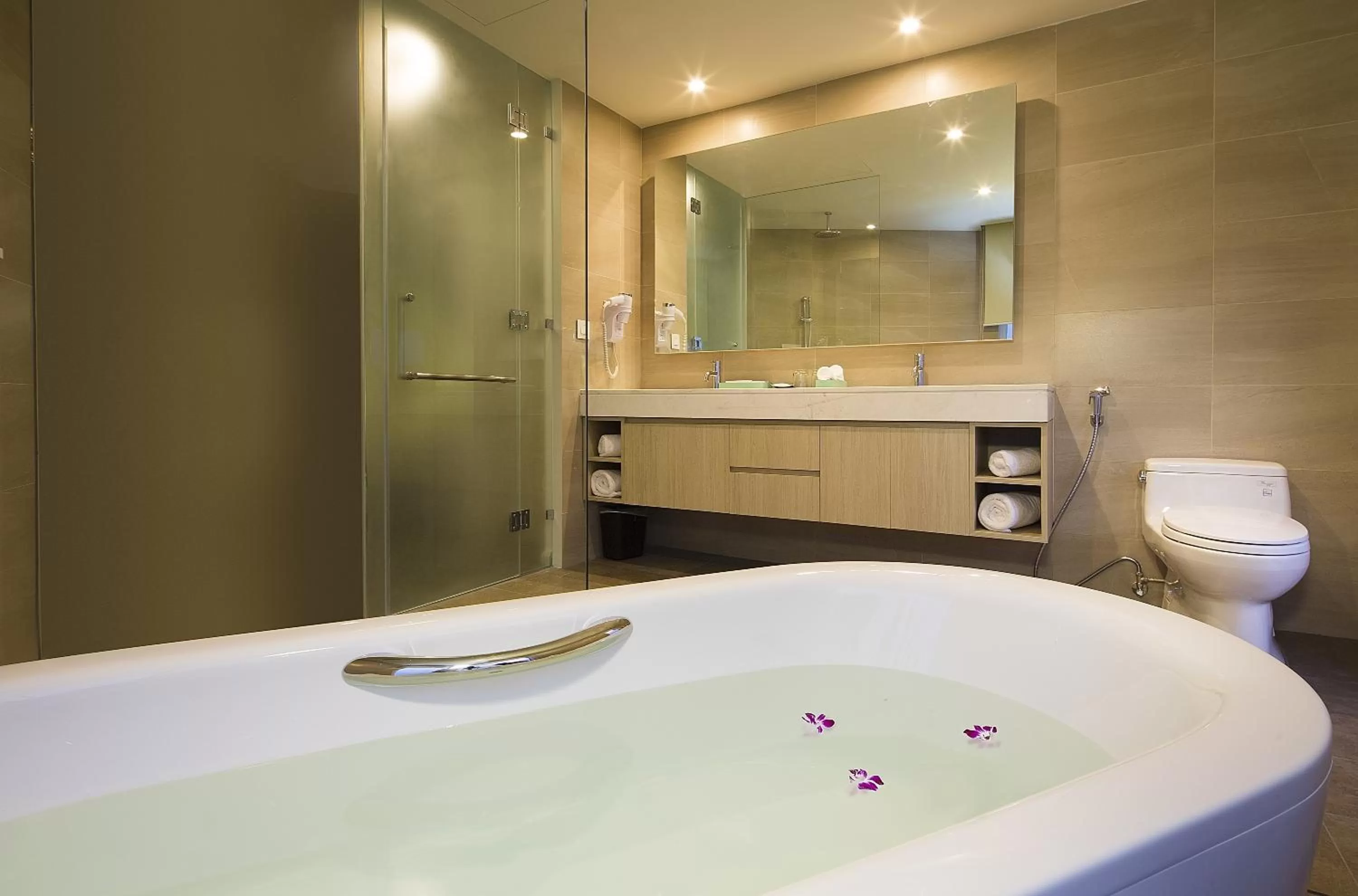 Shower in Liberty Central Nha Trang Hotel