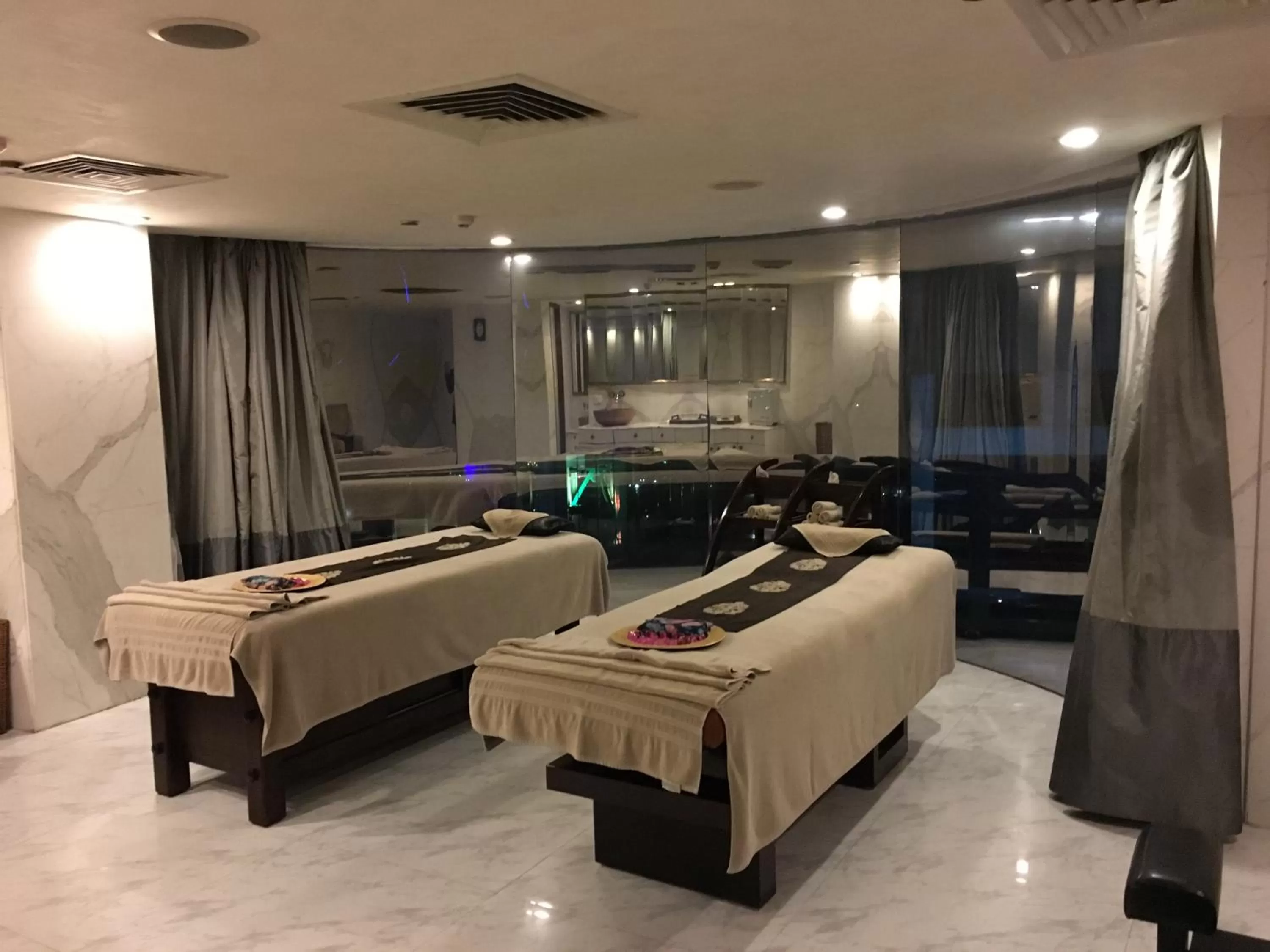 Massage in Radisson Blu Hotel MBD Ludhiana