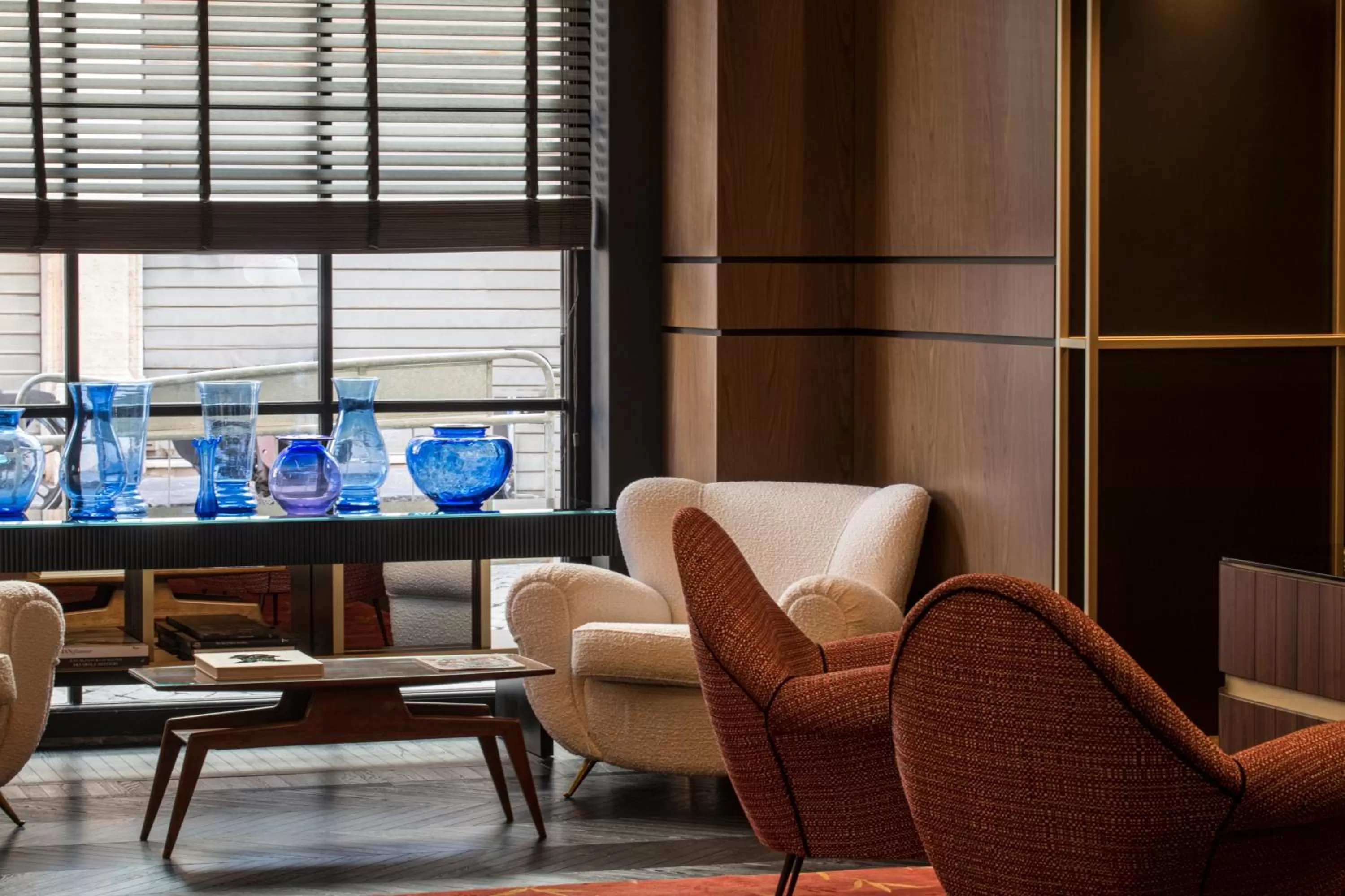 Lobby or reception in Umiltà 36