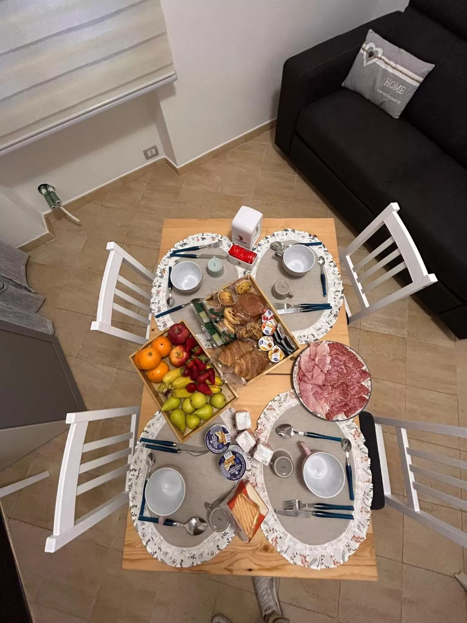 Living room, Dining Area in Amicka B&B