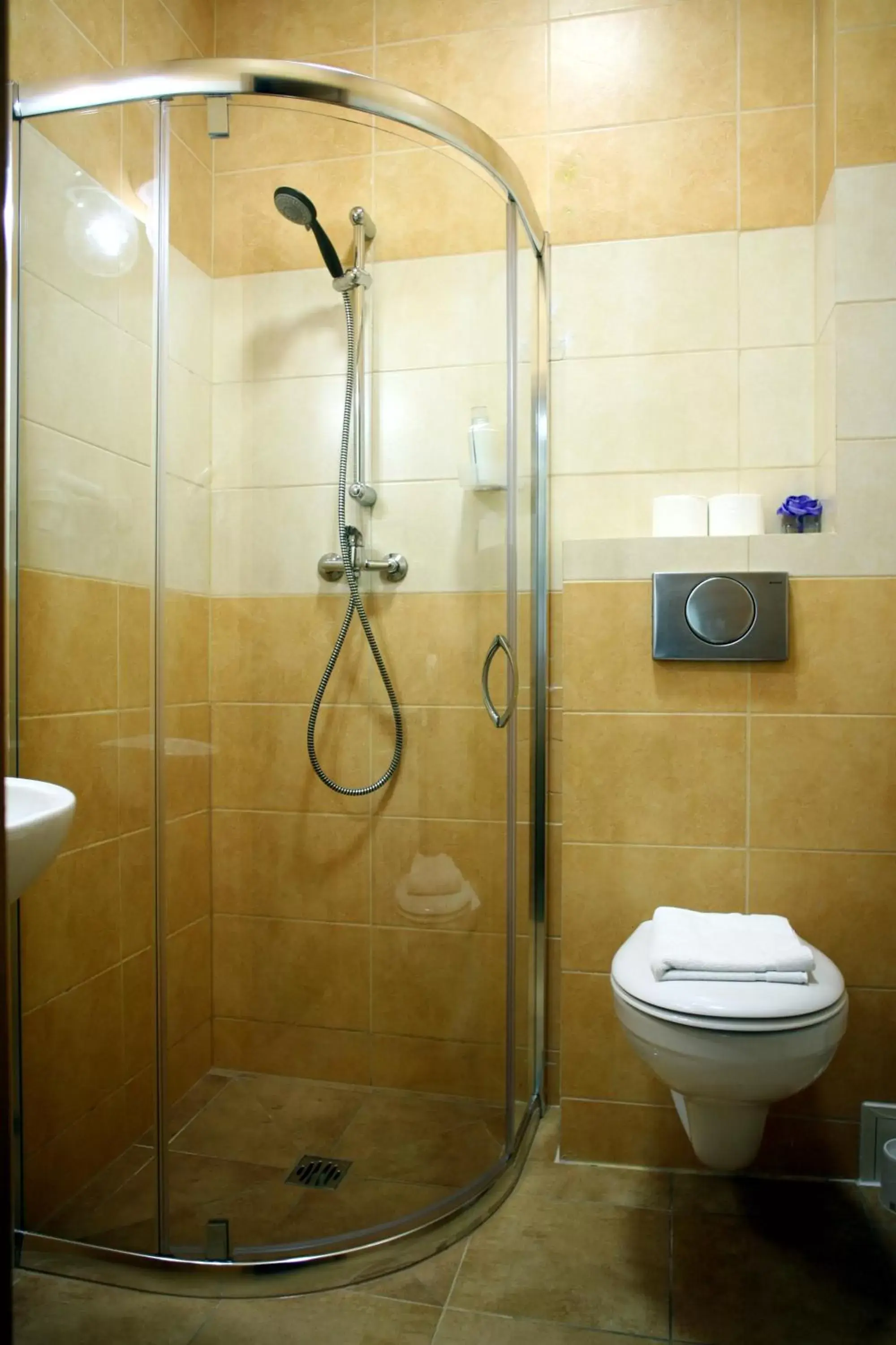 Twin Room in Miodosytnia Aparthotel Twin Room in Miodosytnia Aparthotel