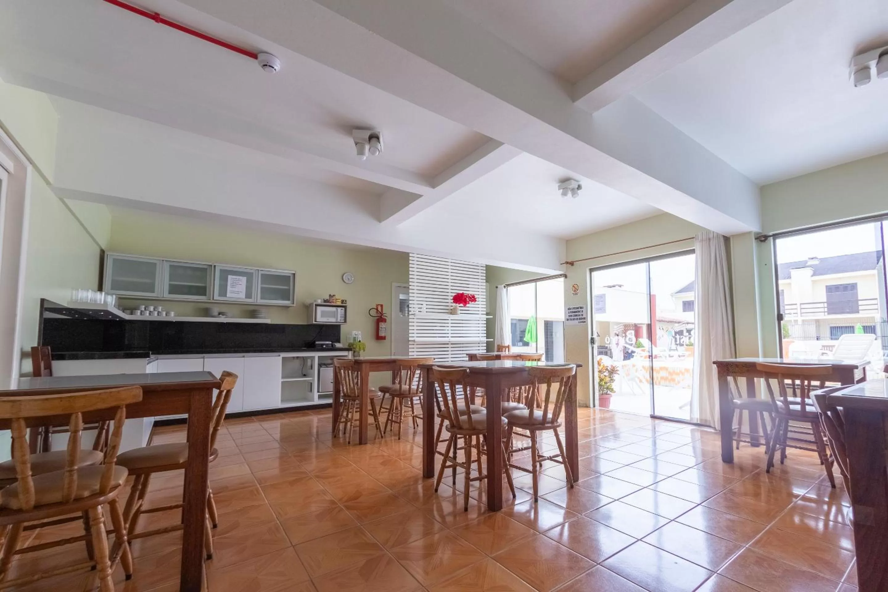 Restaurant/places to eat in Pousada Japeju