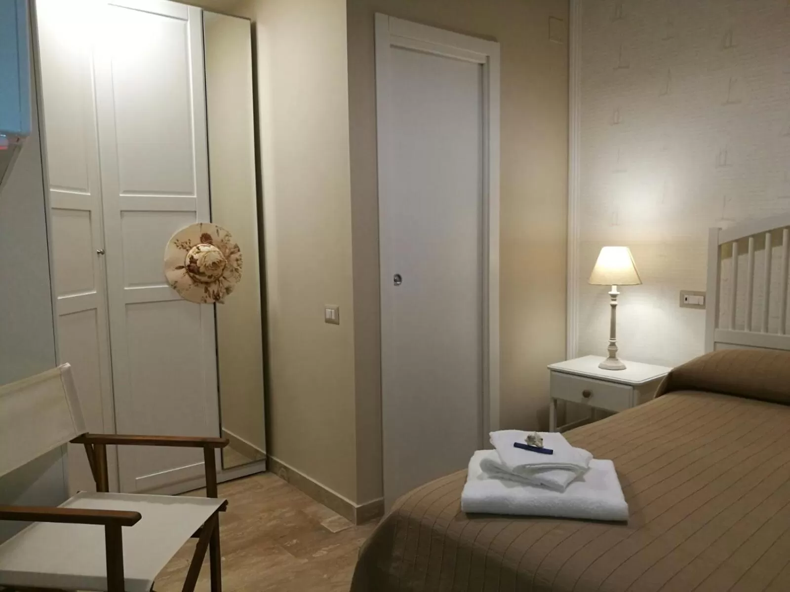 Photo of the whole room, Bed in B&B VelAmare