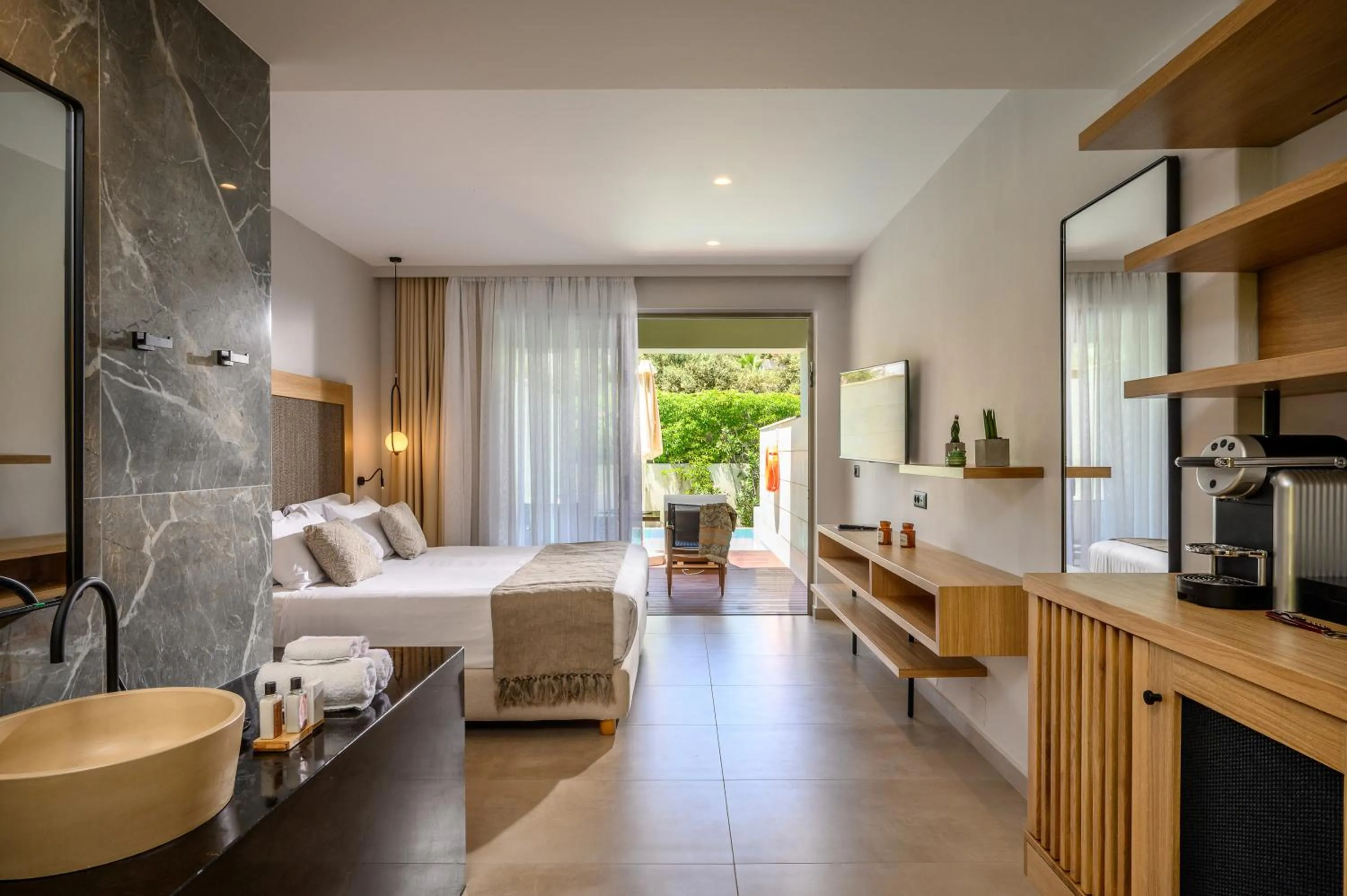 Bed in Stella Palace Aqua Park Resort