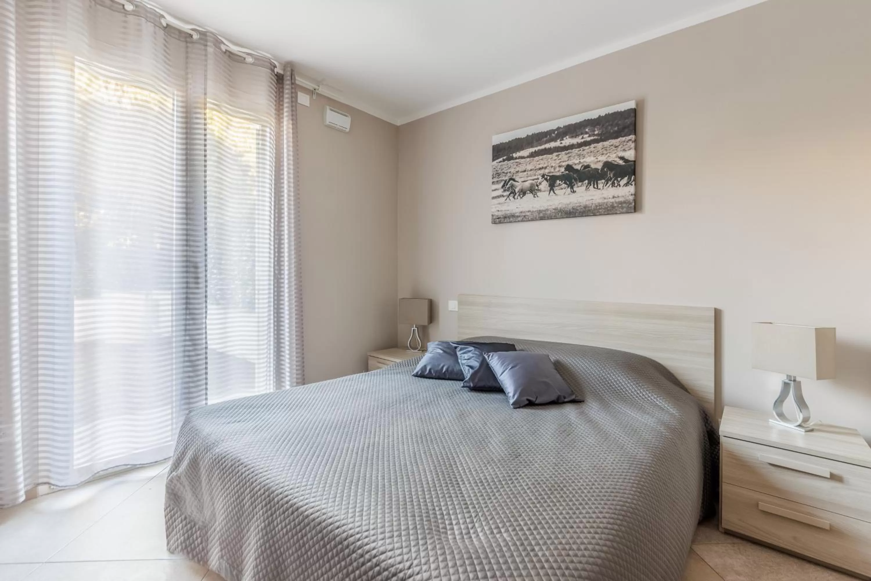 Bedroom, Bed in LE MIDI 8 by ESTATES CANNES